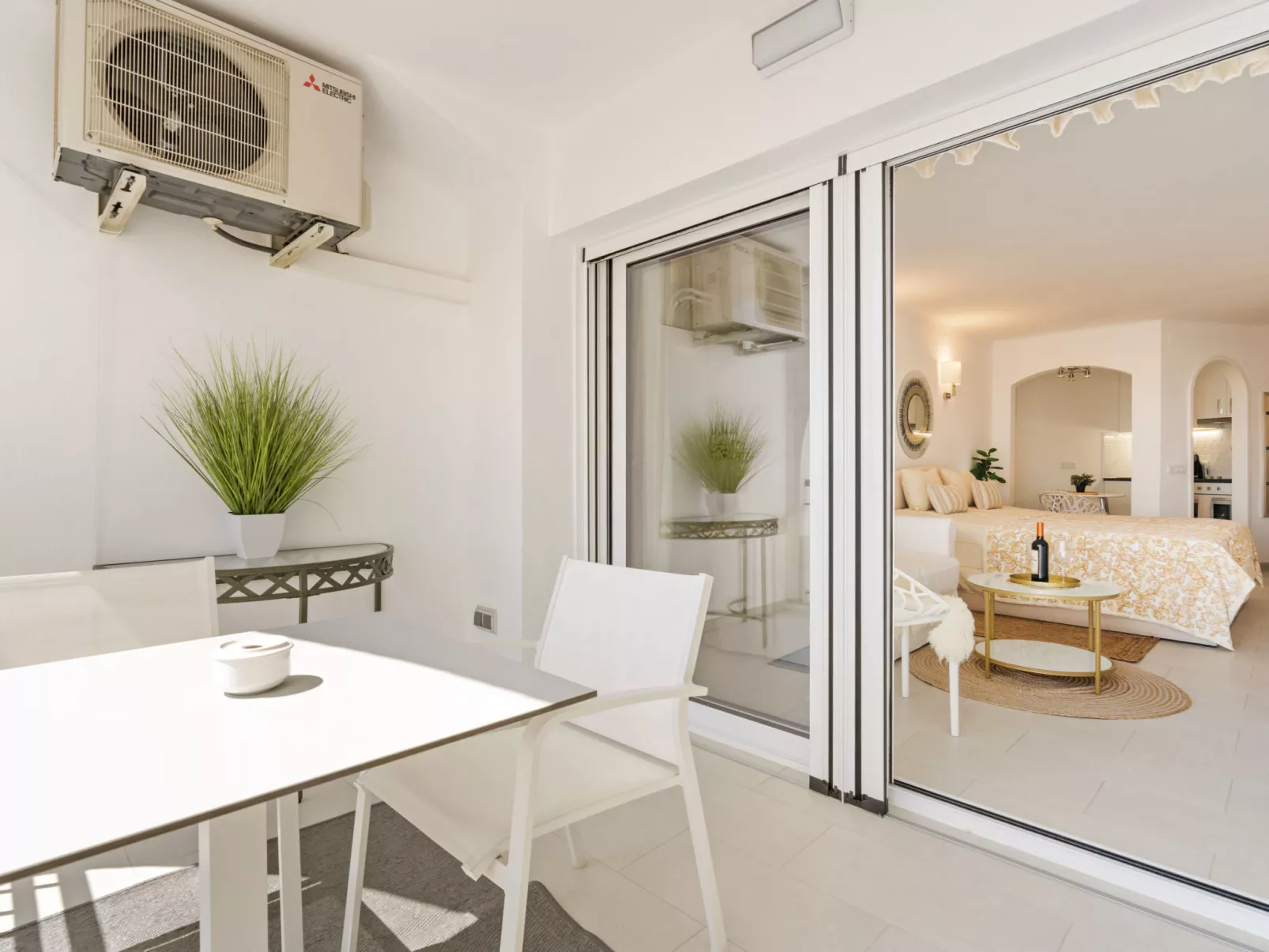 WELCS ESTUDIO 057 EMP Frente al Mar - Drinnen