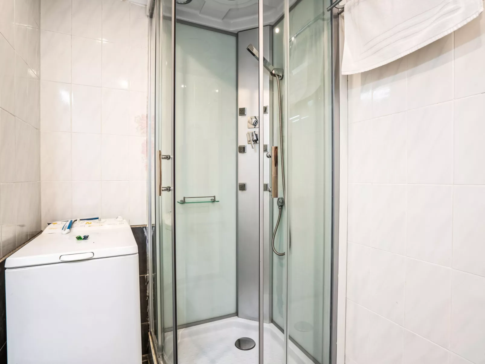 WELCS APARTAMENTO 226 EMP frente al Canal - Inside