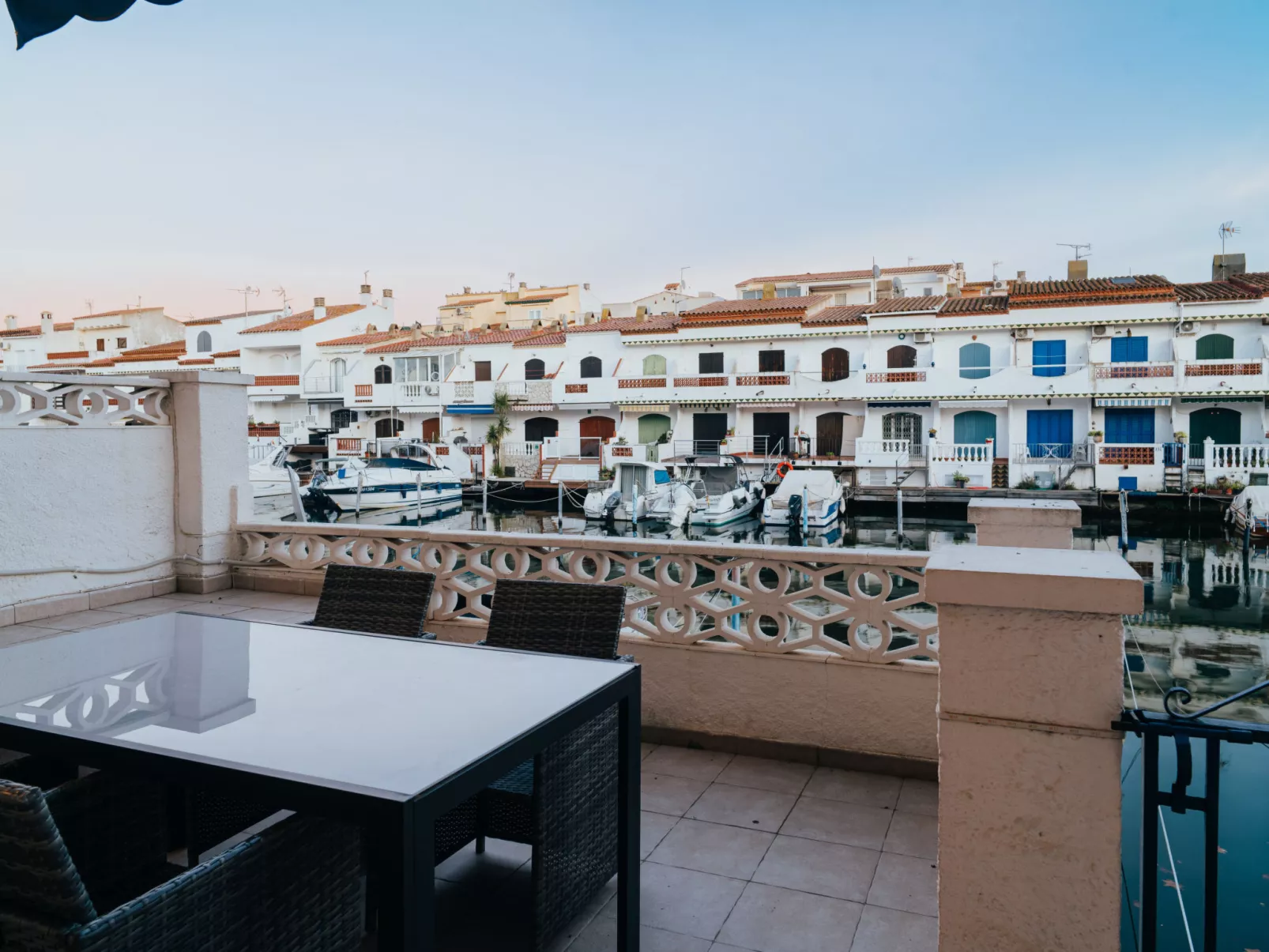 WELCS APARTAMENTO 199 EMP frente al Canal - Dehors