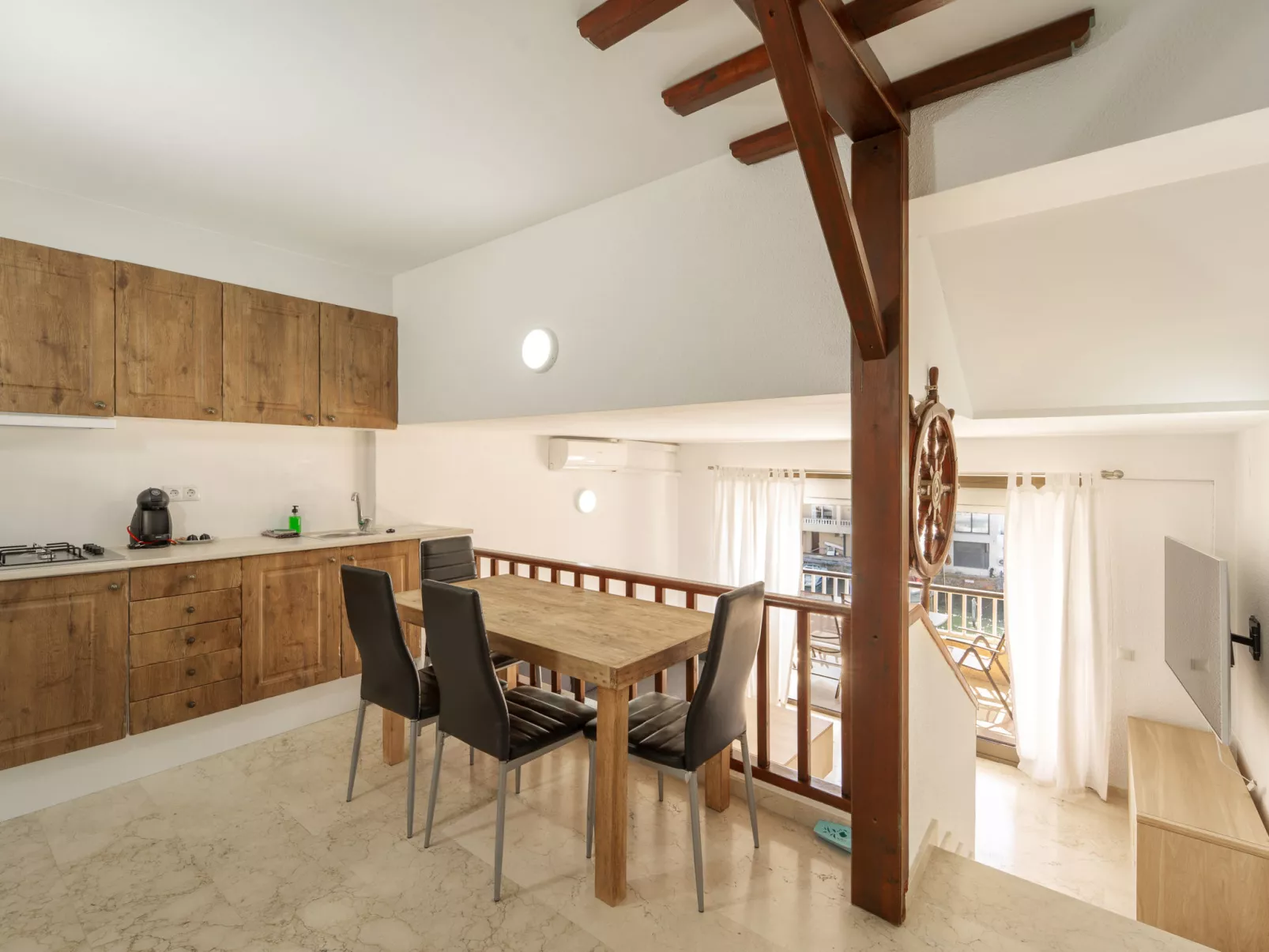 WELCS APARTAMENTO 145 EMP con vistas al canal - Dedans