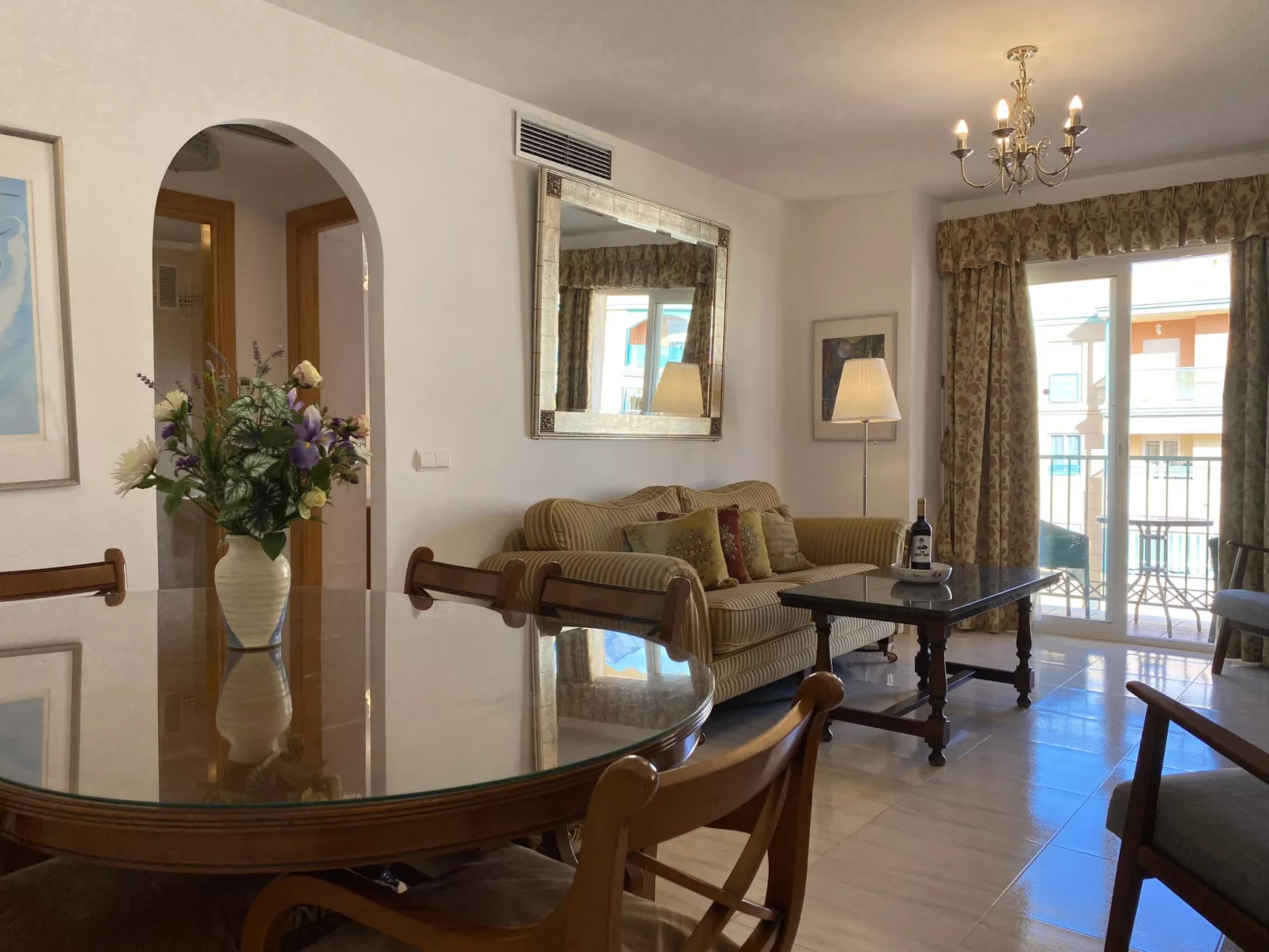 Penthouse Clavero by Casasol - Drinnen