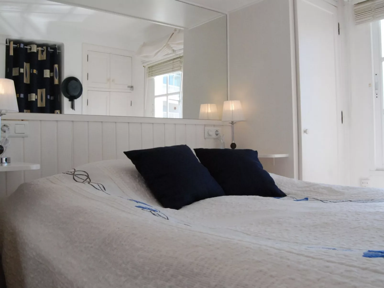 Coronado 127 Apartment by Casasol - Dedans