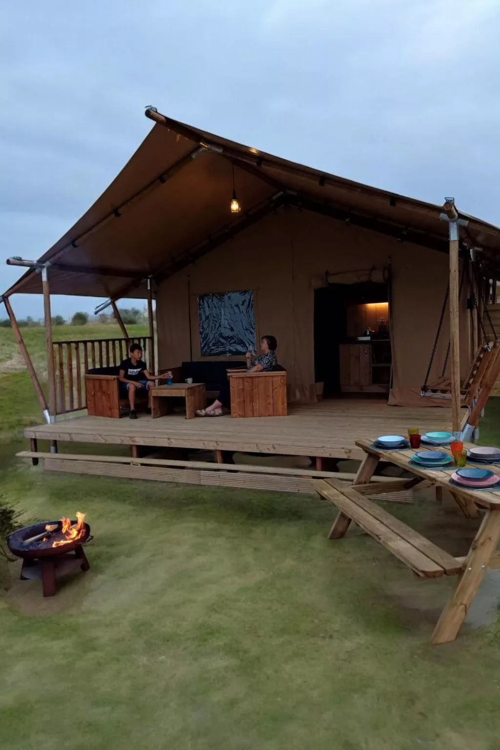 Camping Hofstede Zonnevliet - Safaritent - Dehors