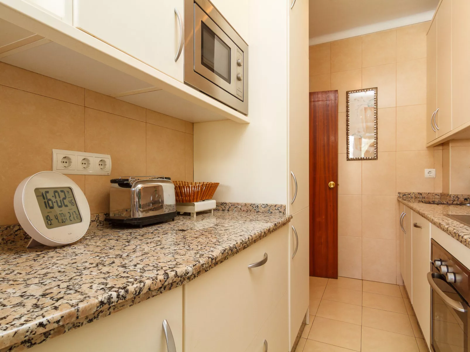 Carabeo 22 Apartment by Casasol - Inside