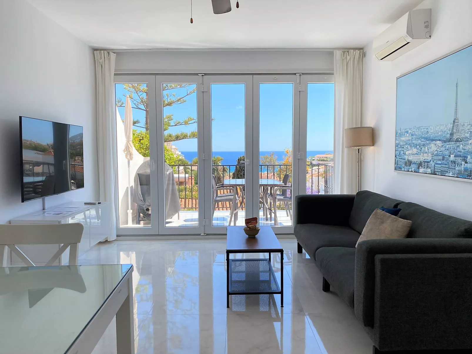 Villa Casa la Vida by Casasol - Inside