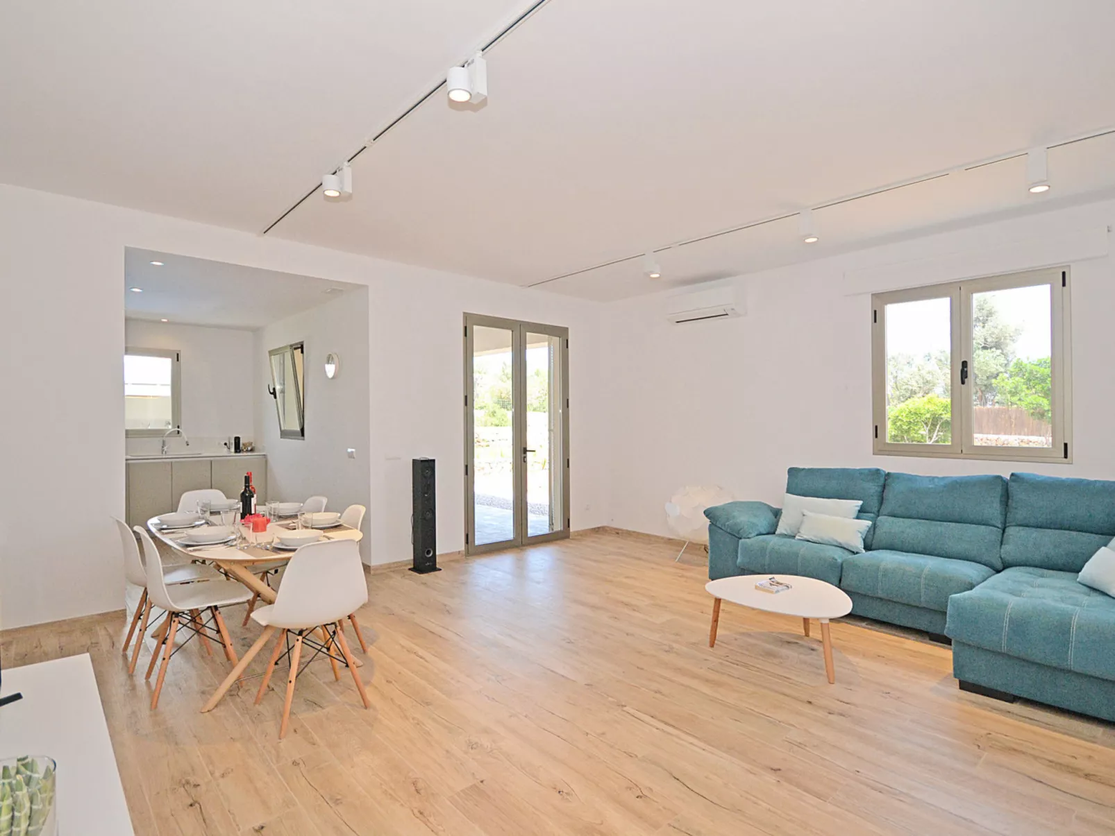 Ses Veyetes - Drinnen