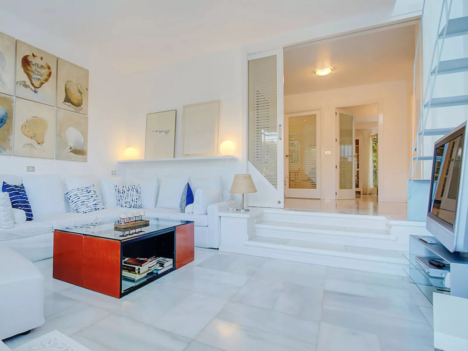 VILLA BONANOVA STYLE - Drinnen