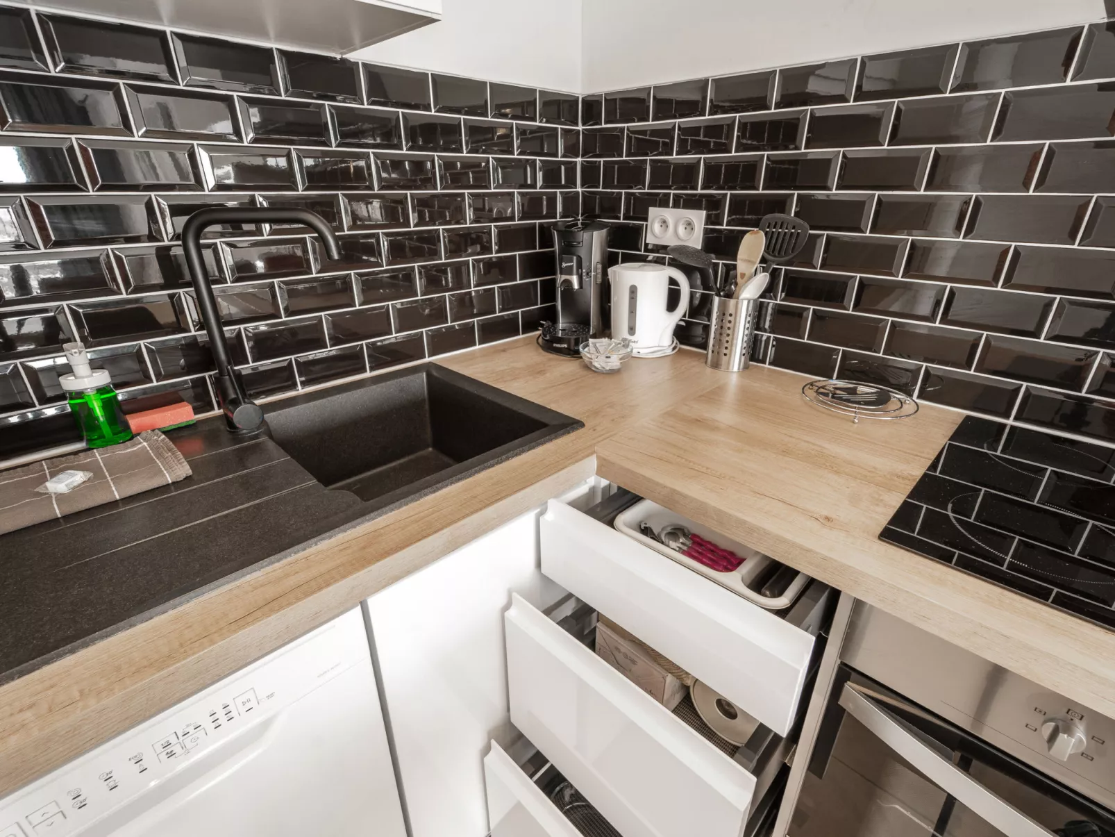 WELCS ESTUDIO 124 EMP con vistas al mar - Drinnen