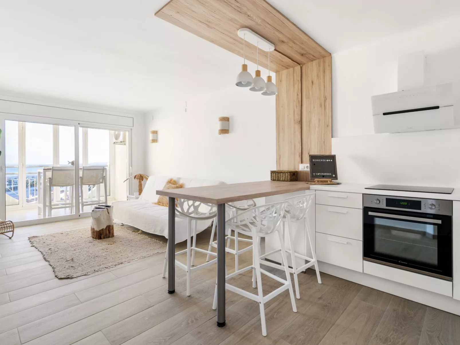 WELCS APARTAMENTO 101 EMP con vistas al Mar - Drinnen