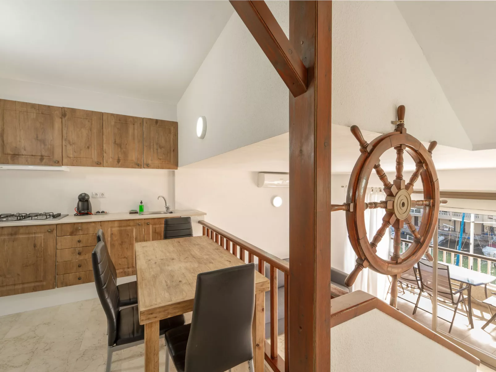 WELCS APARTAMENTO 145 EMP con vistas al canal - Dedans