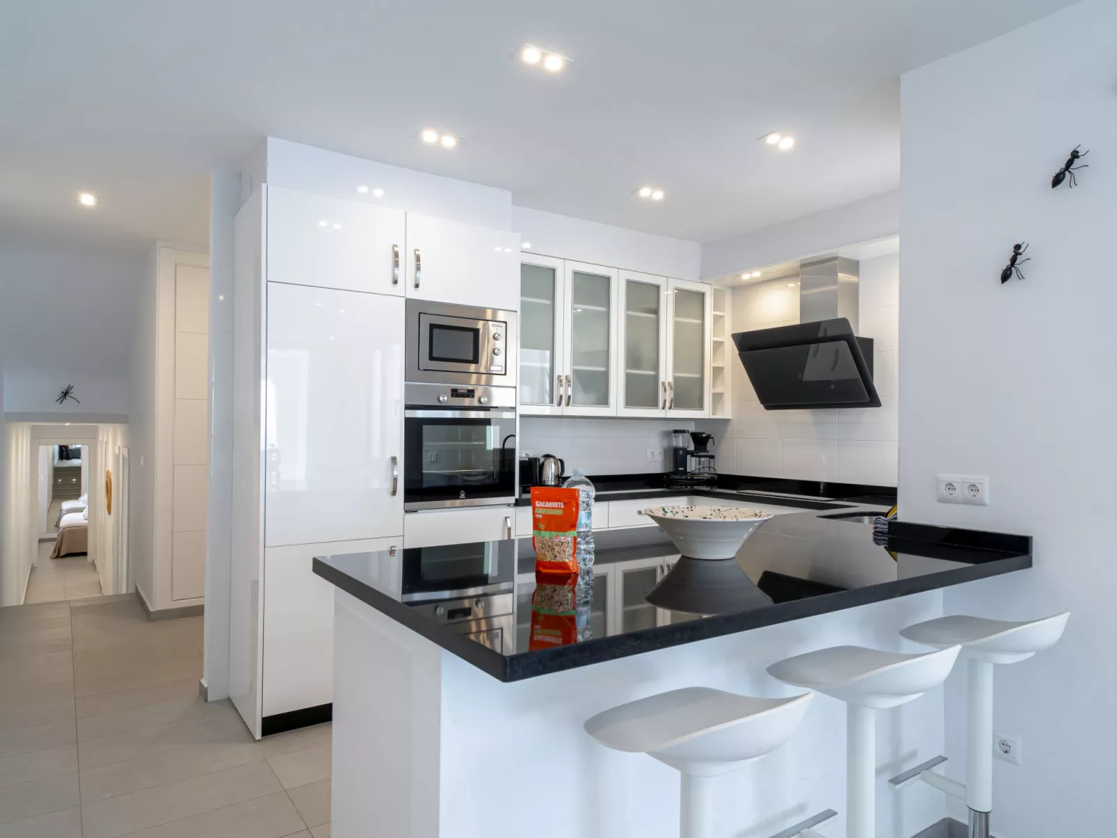 Tuhillo E1 Luxury Seaview by Casasol - Drinnen