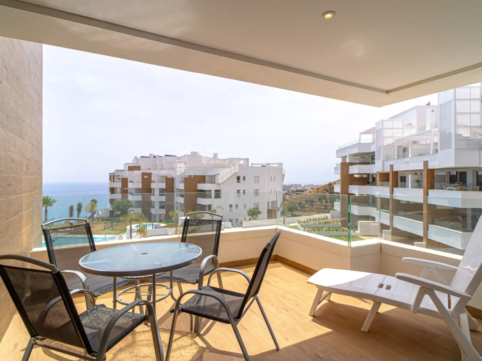 Luxury Living Isea 3114 by Casasol - Draußen