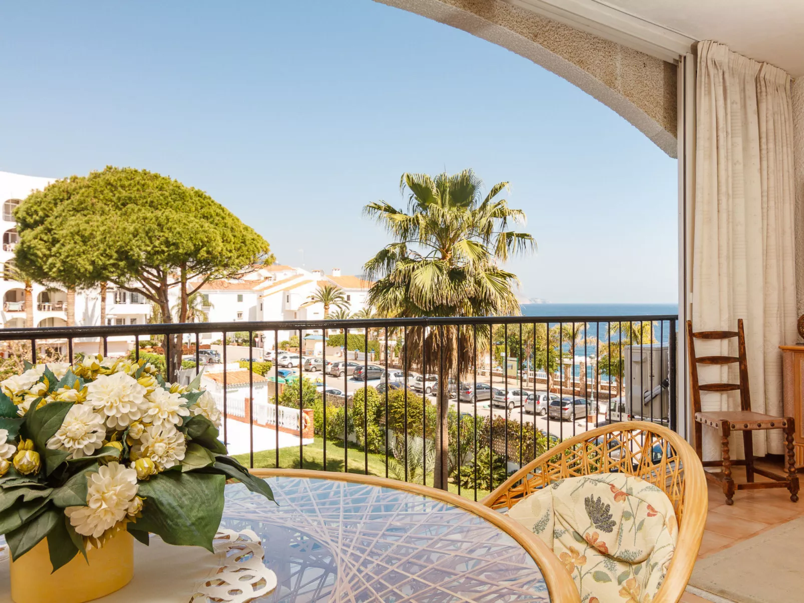 Carabeo 22 Apartment by Casasol - Outside