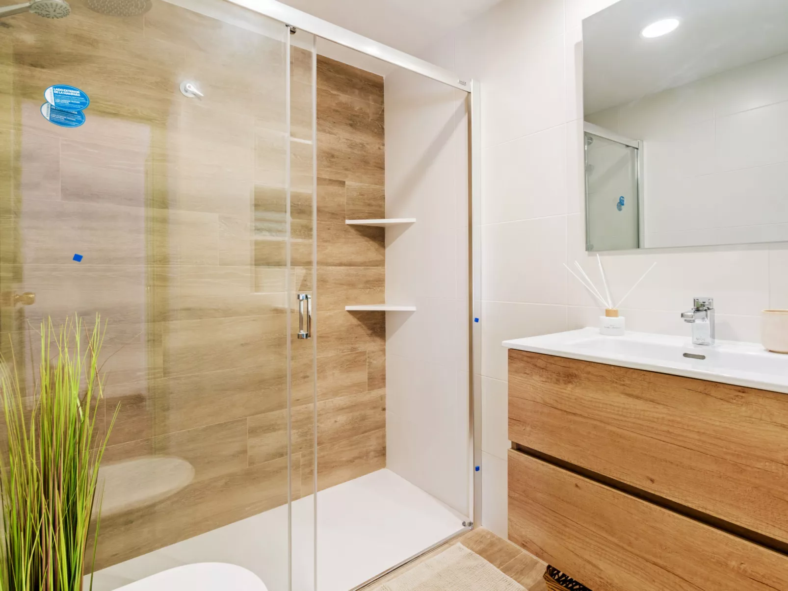 WELCS APARTAMENTO 216 EMP Frente con Terraza - Inside