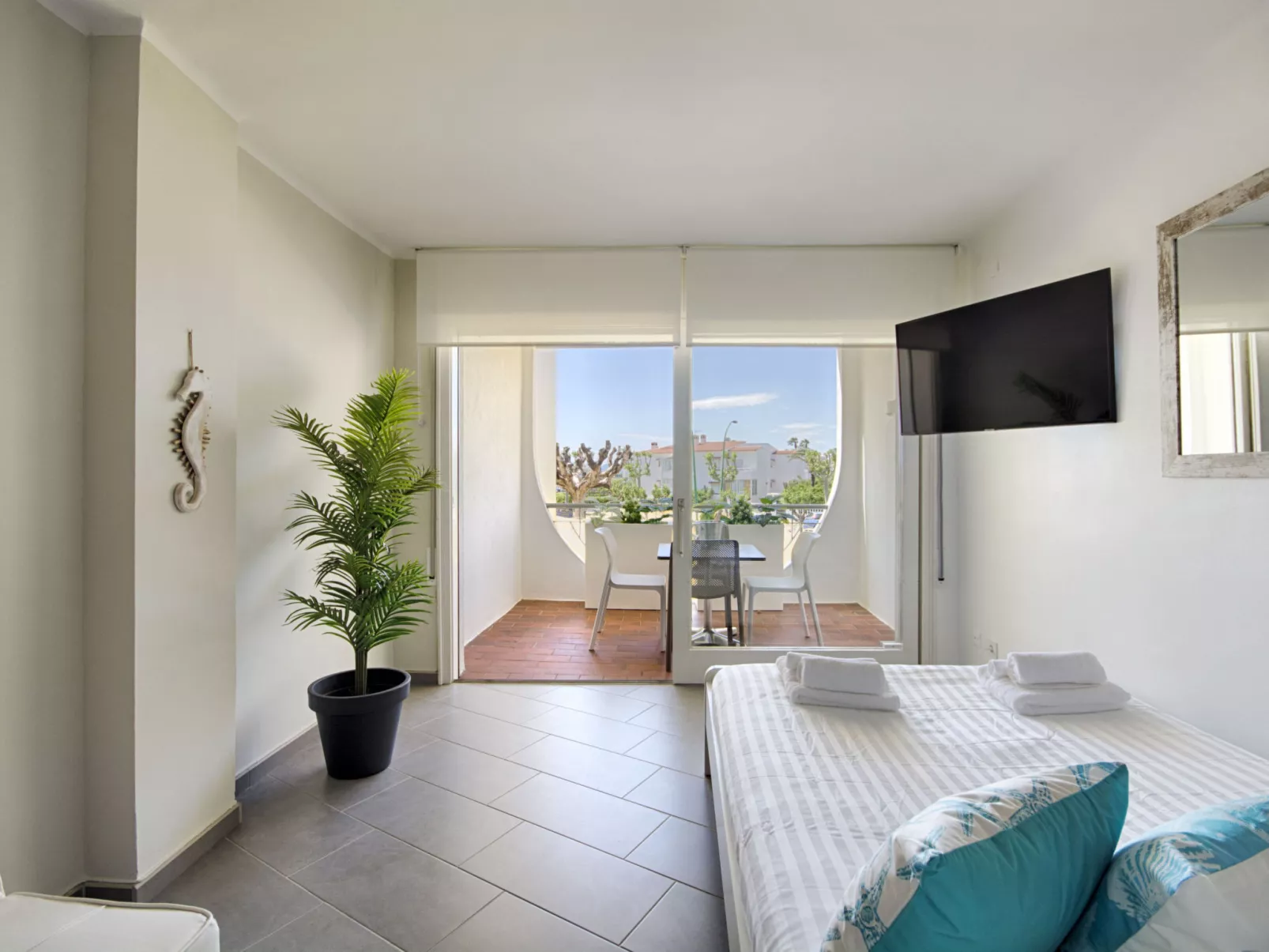 WELCS ESTUDIO PRECIOSO 049 EMP Frente al mar - Drinnen