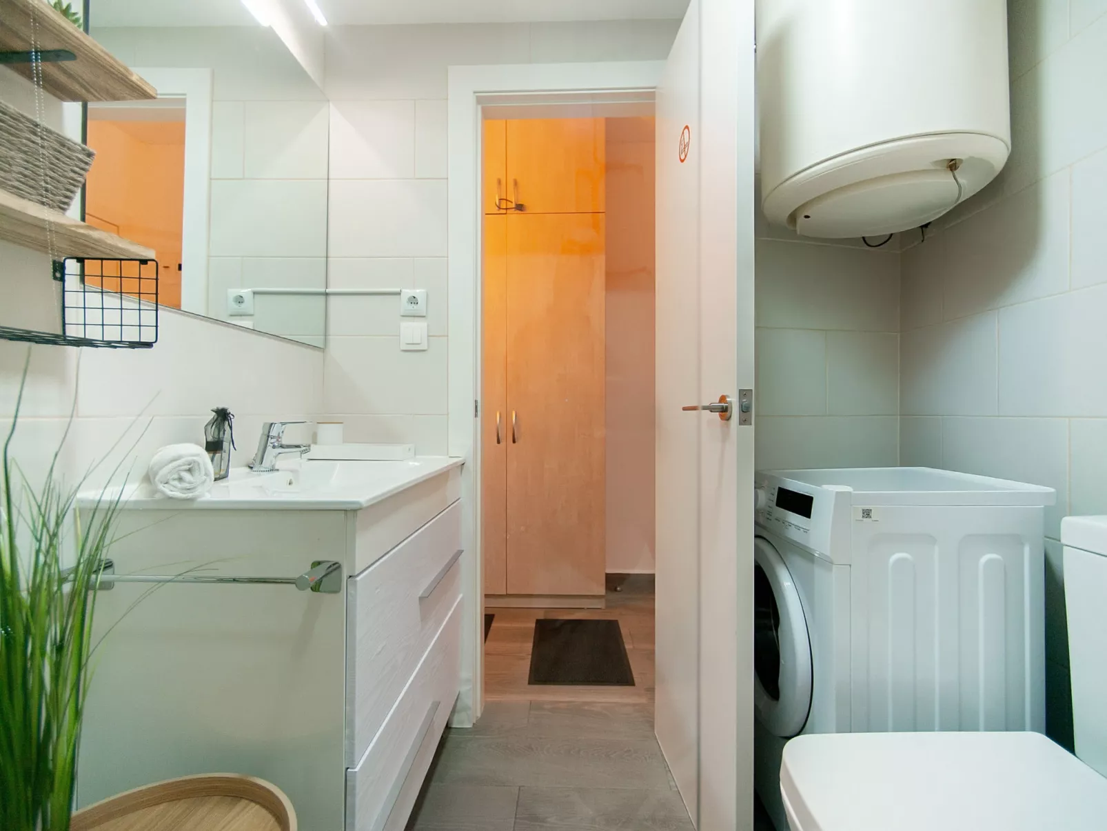 WELCS ESTUDIO 262 EMP en el centro - Inside