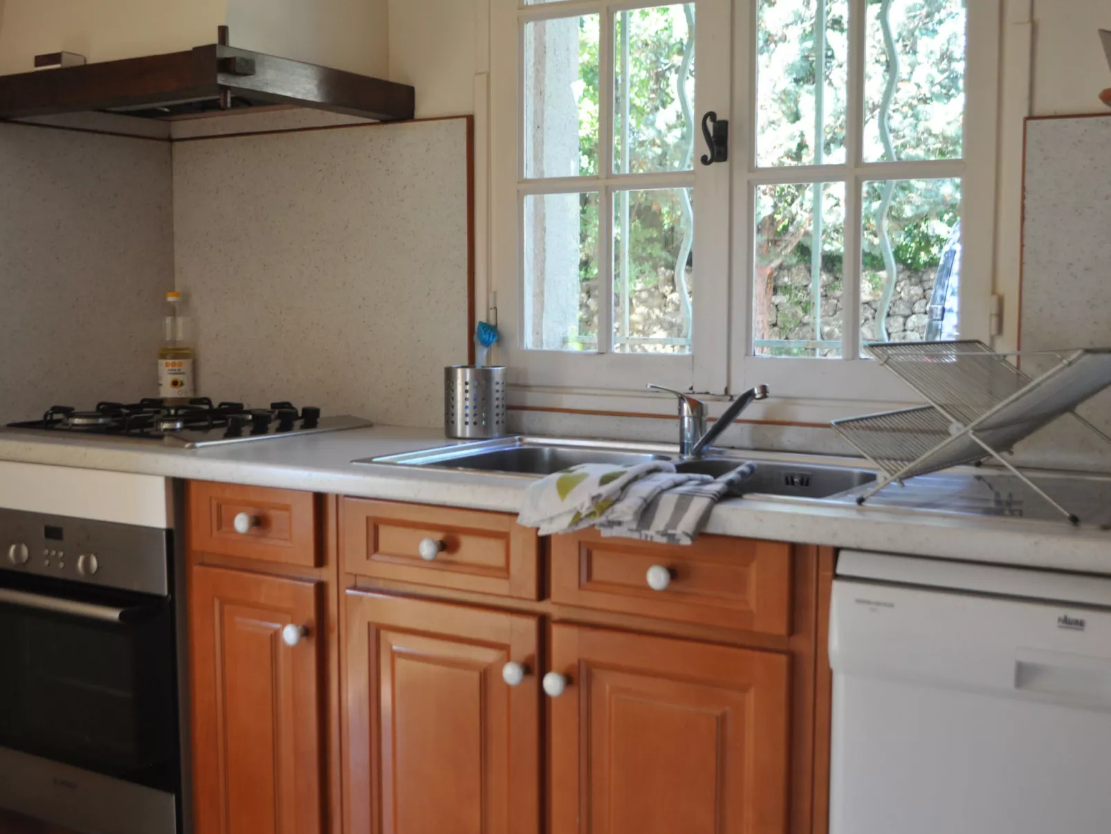 CLOS DES CHENES - Inside