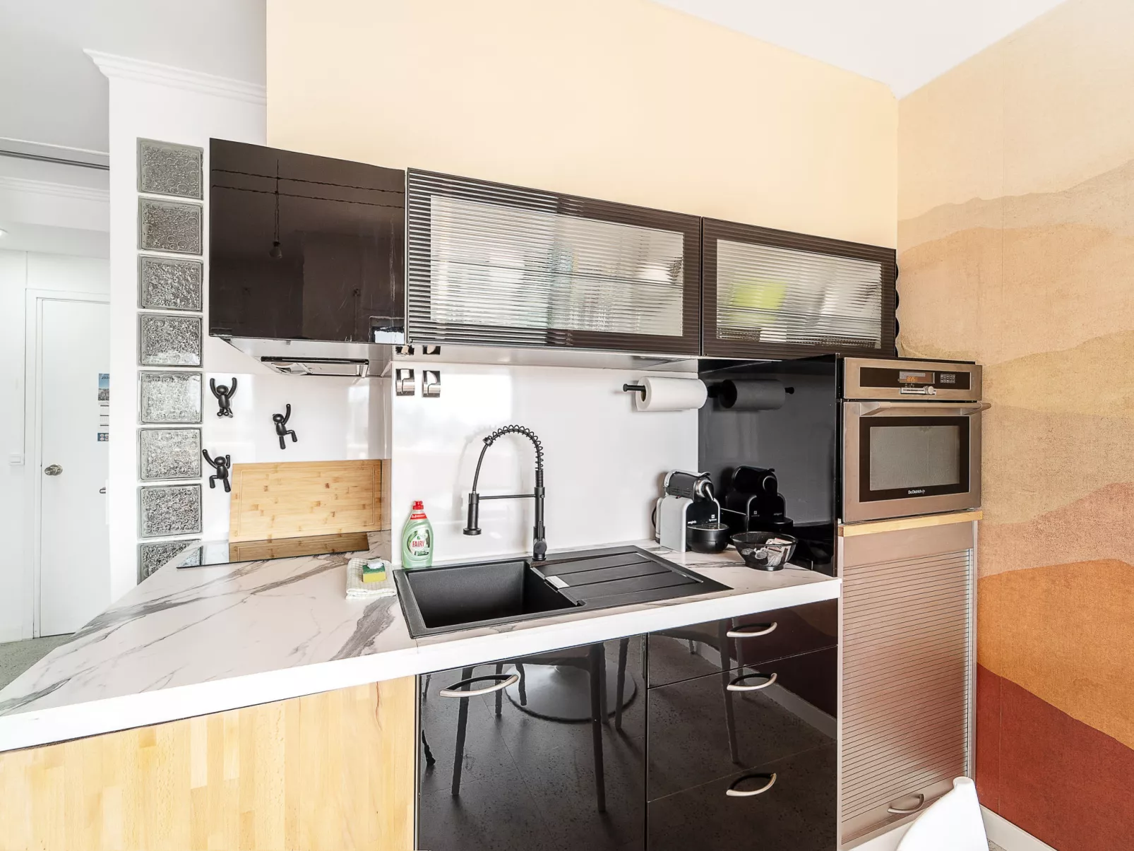 WELCS APARTAMENTO 158 EMP con vistas al canal - Drinnen