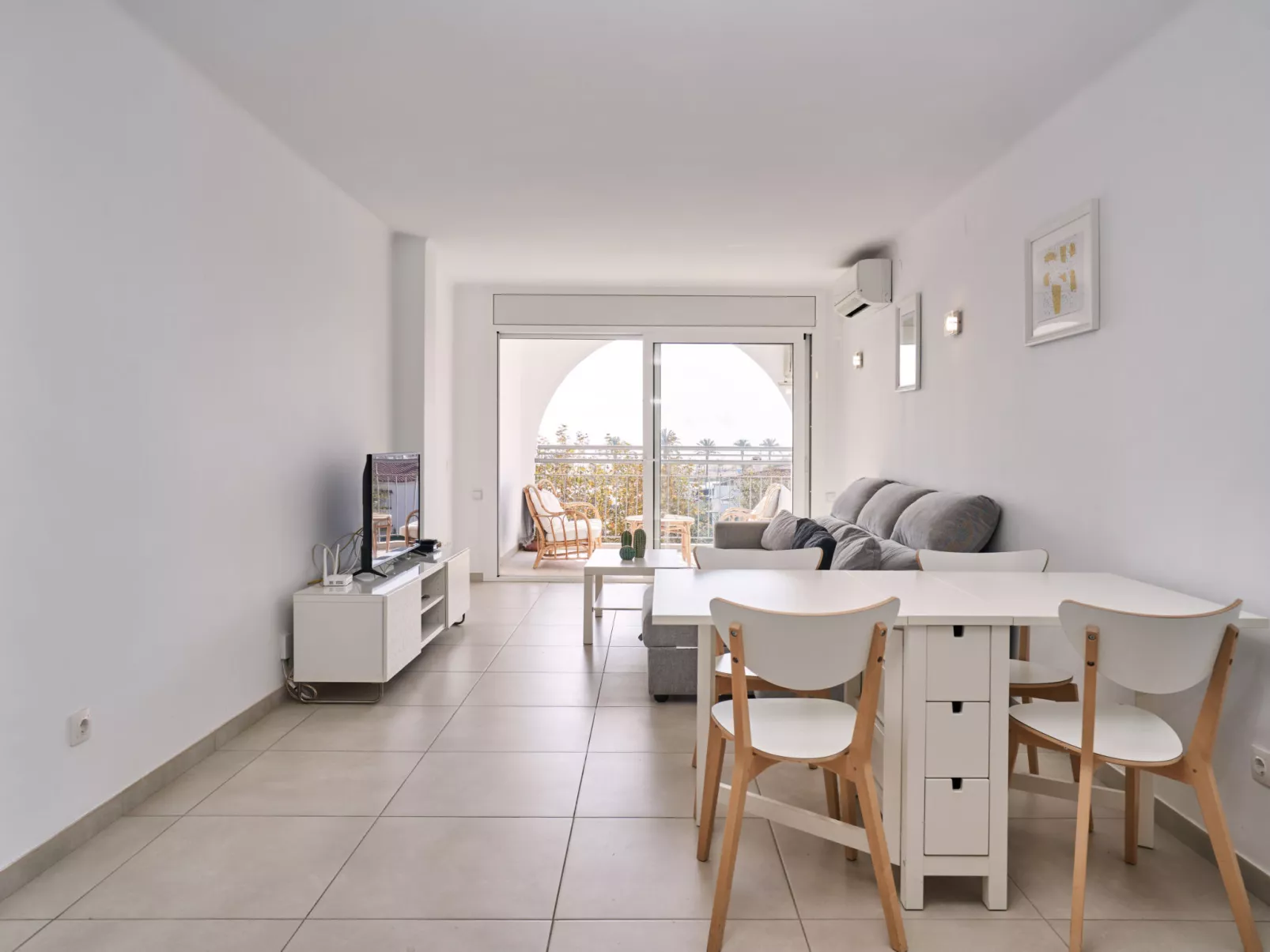 WELCS DUPLEX 026 EMP frente al canal y vistas - Drinnen