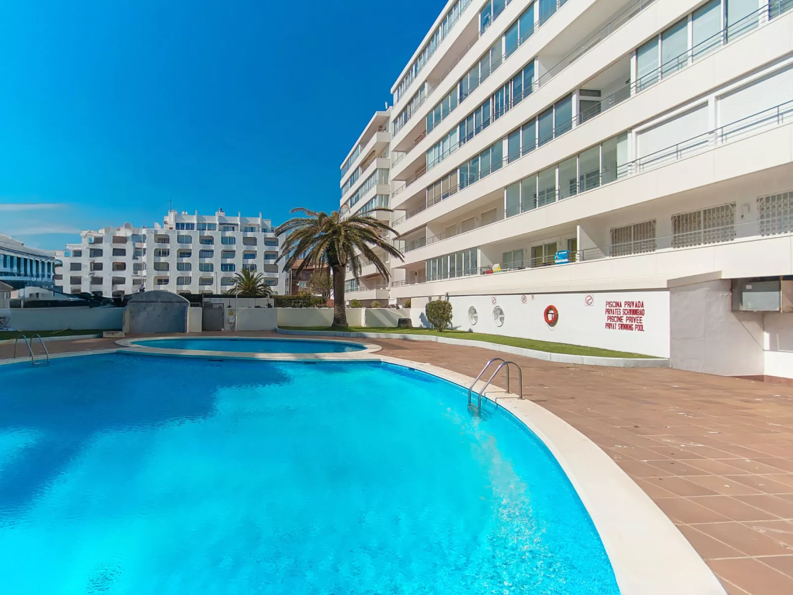 WELCS APARTAMENTO 224 EMP con TERRAZA - Draußen