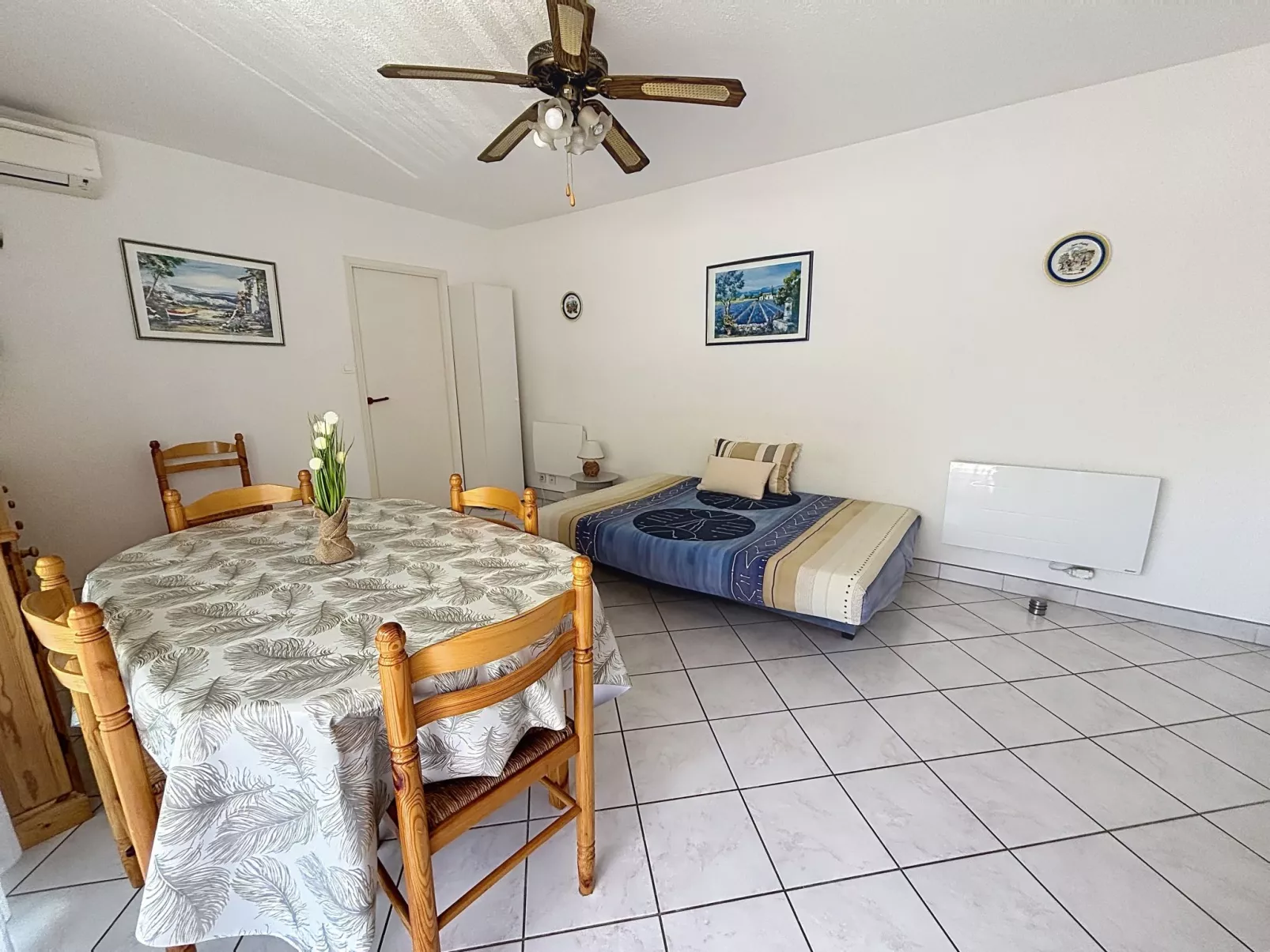 L'Espelido - Drinnen