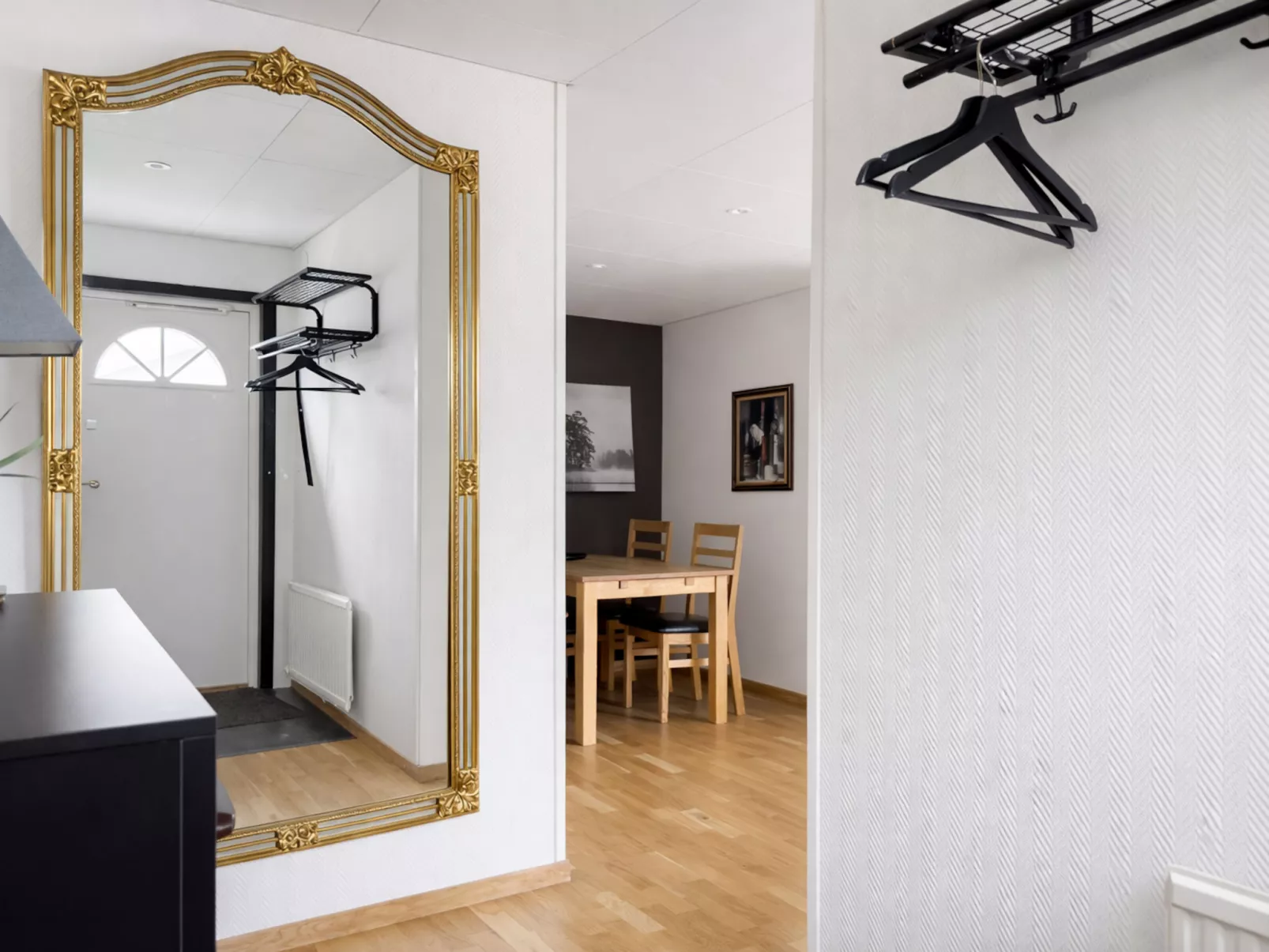 Mellebyrundan - Drinnen