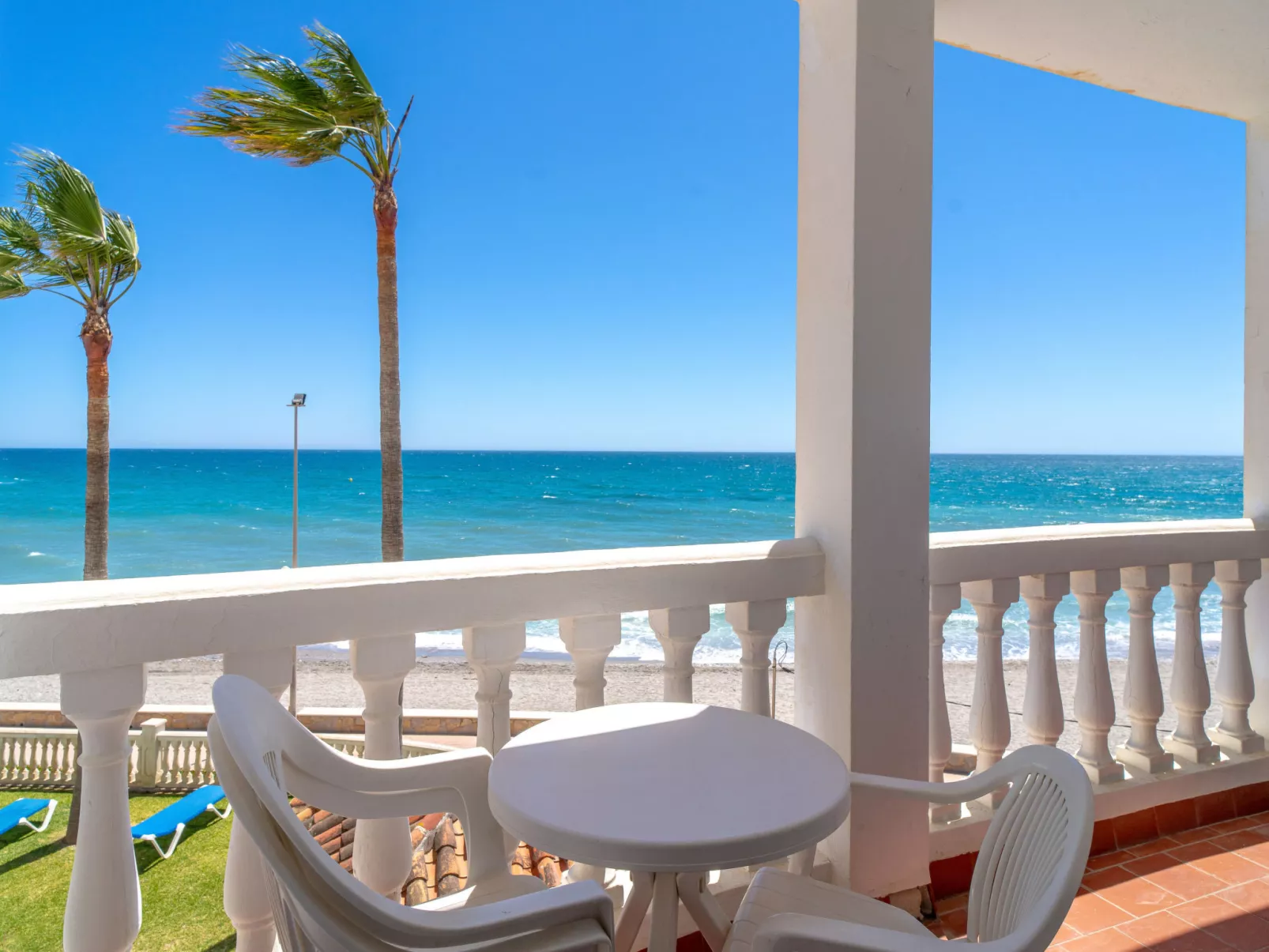 Stella Maris Beachfront 1J by Casasol - Dehors