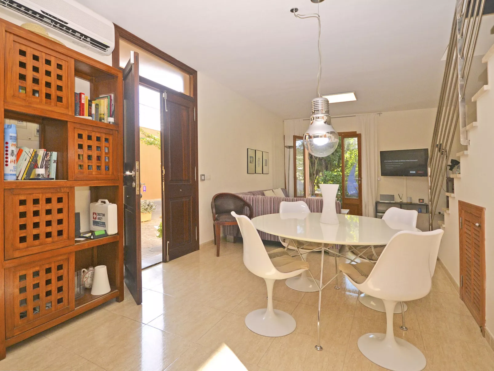 Amparo Luca - Drinnen