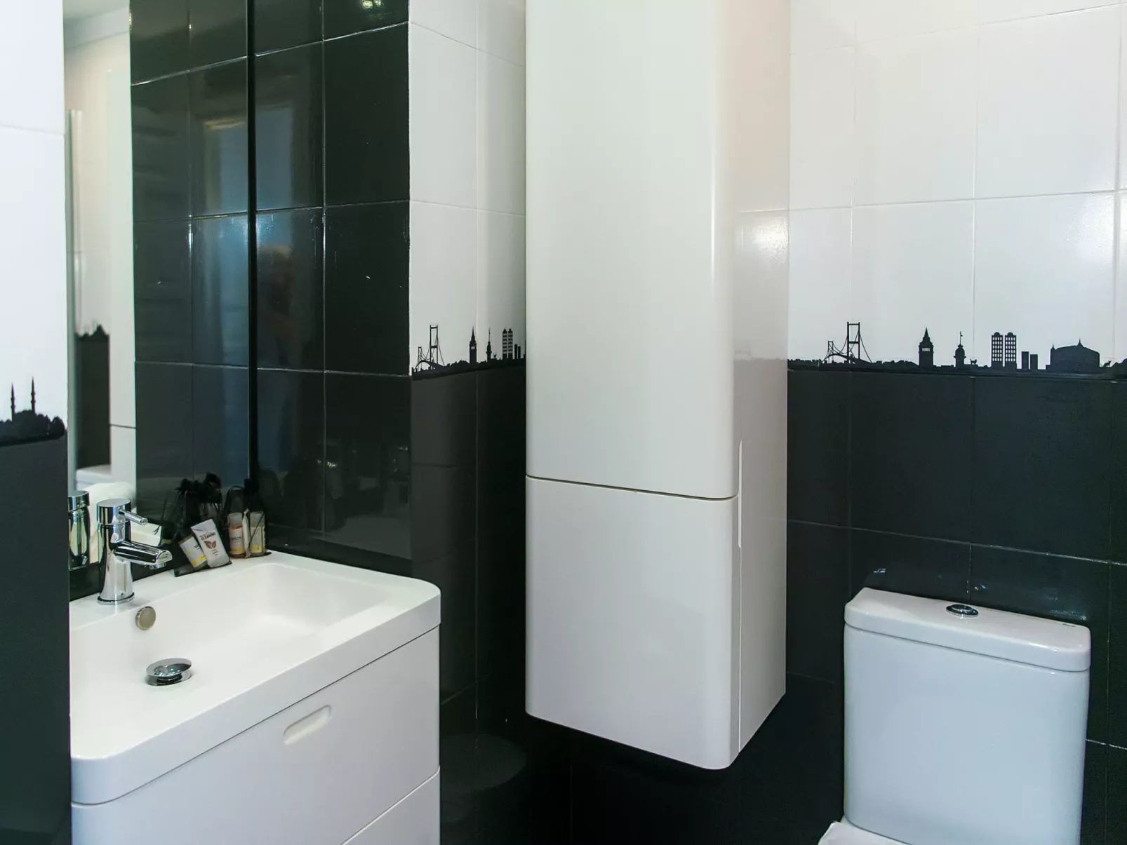 WELCS APARTAMENTO 059 EMP con vista al canal - Dedans