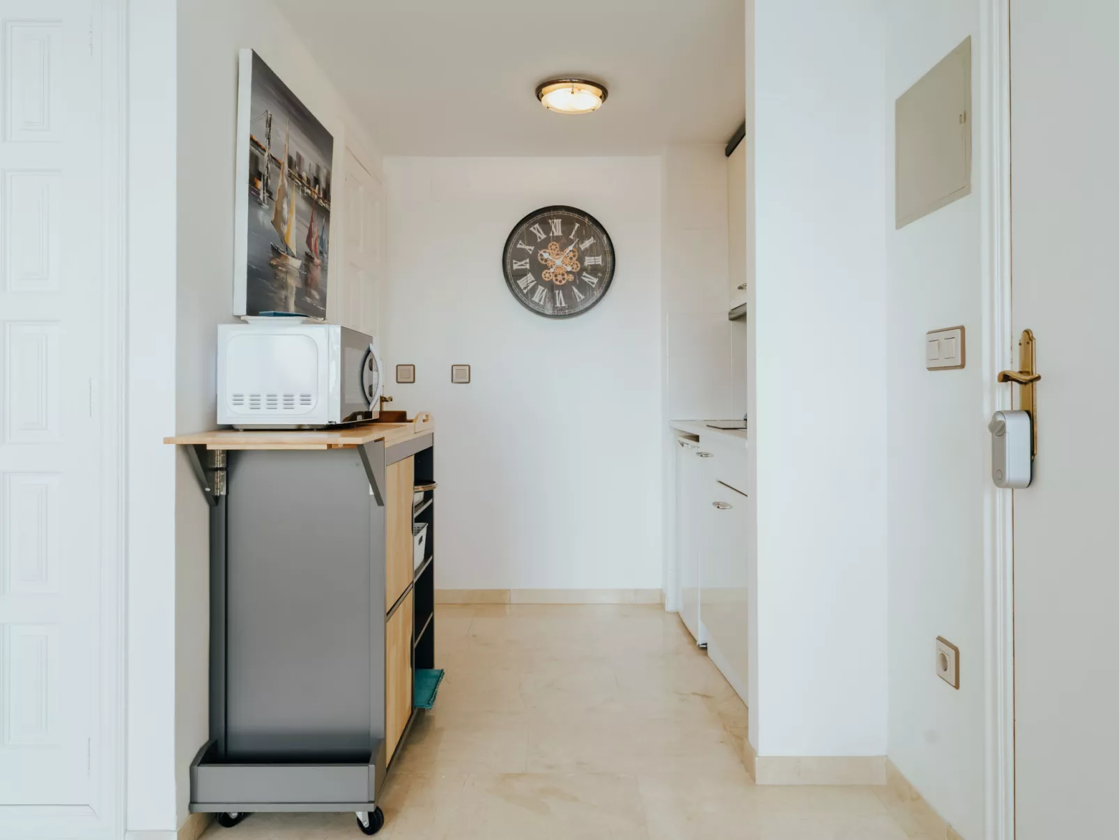 WELCS ESTUDIO 195 EMP con vistas al canal - Drinnen