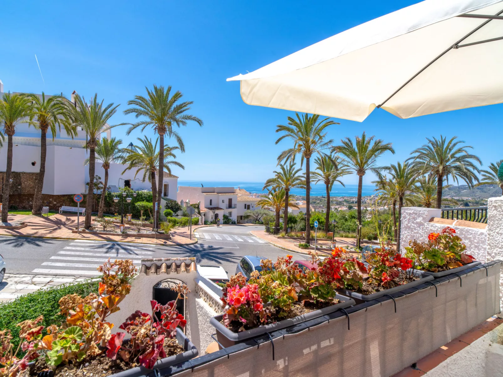 Hibiscos Seaview Terrace by Casasol - Outside