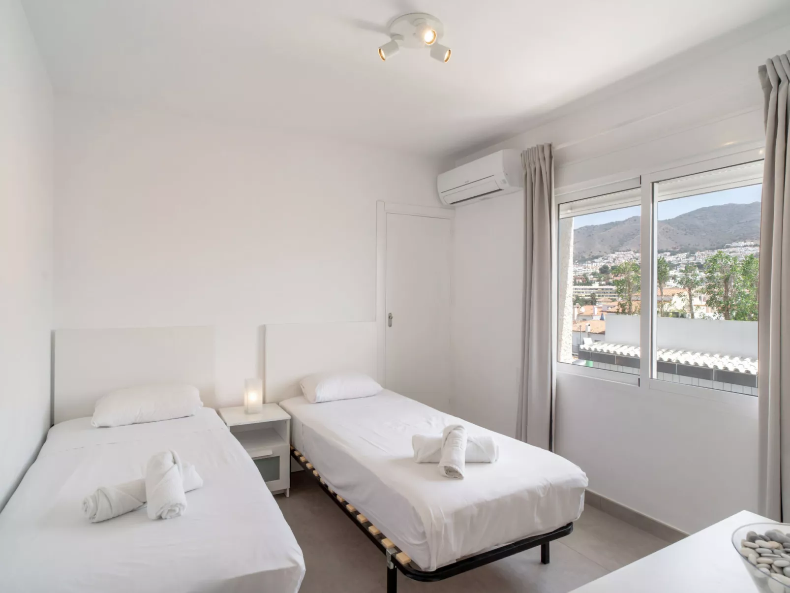 Perdigon 325 Paradise by Casasol - Inside