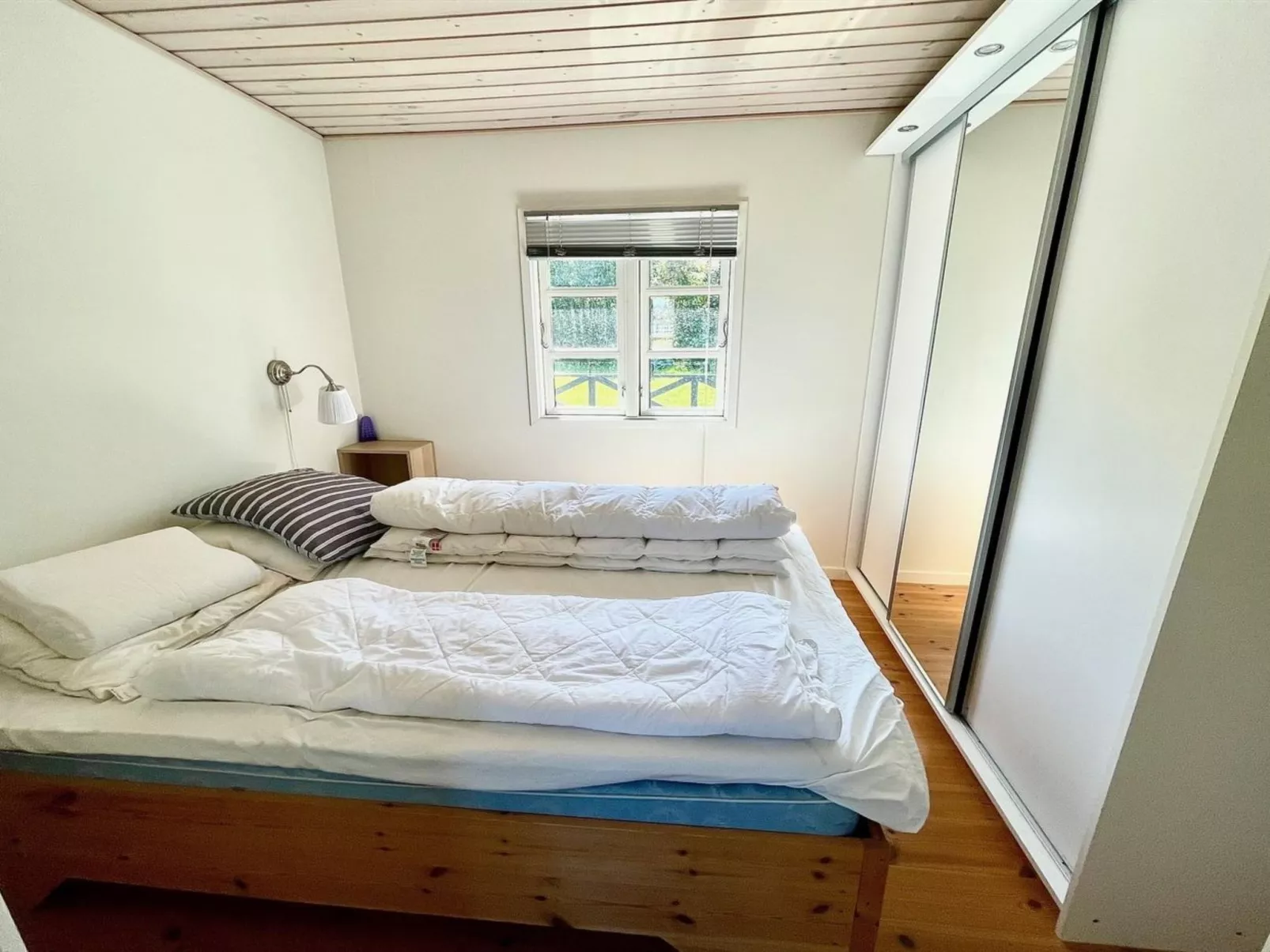 "Annelouise" - 180m to the fjord - Drinnen