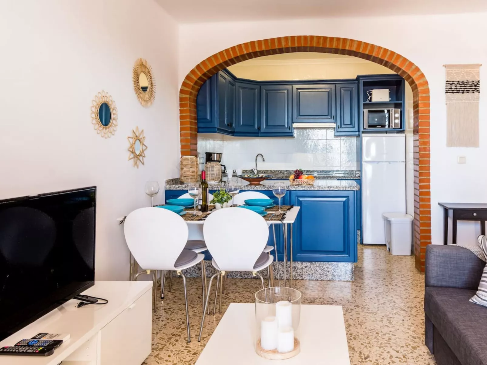 Capuchinos 55 San Juan Capistrano by Casasol - Drinnen