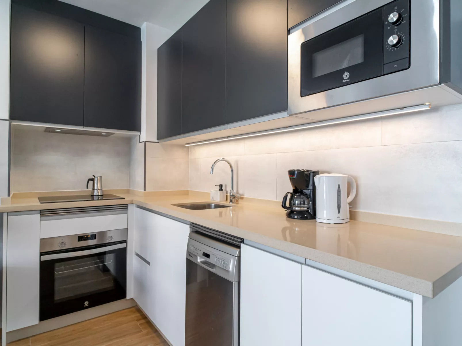 Albaida Seaview by Casasol - Inside