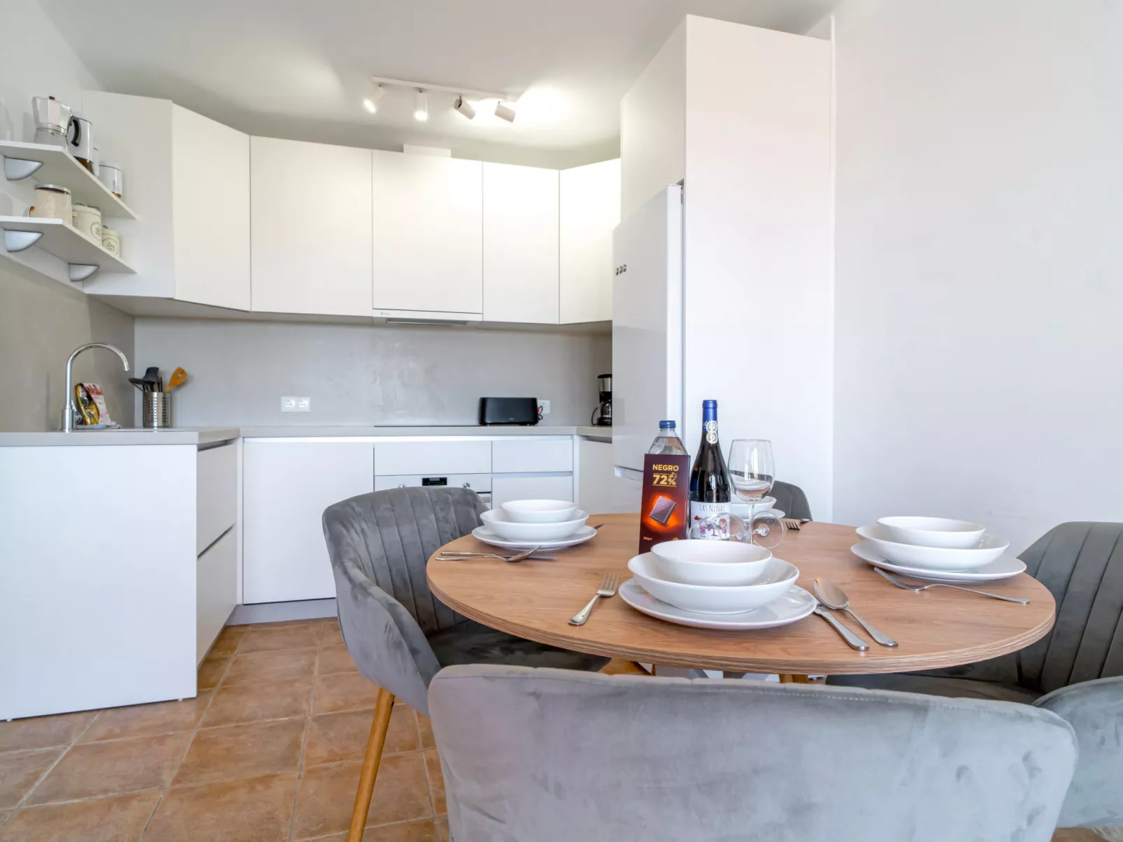 Hibiscos 72 Deluxe by Casasol - Drinnen