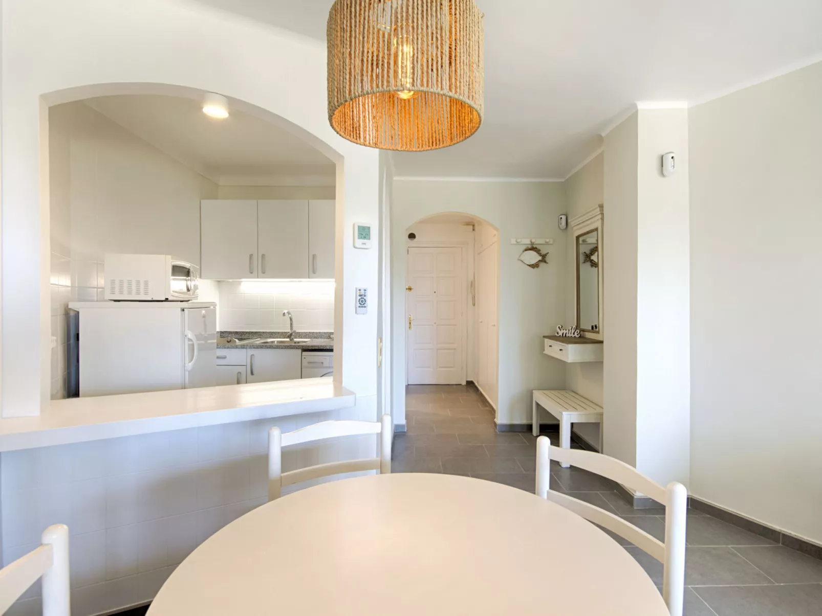 WELCS ESTUDIO PRECIOSO 049 EMP Frente al mar - Drinnen