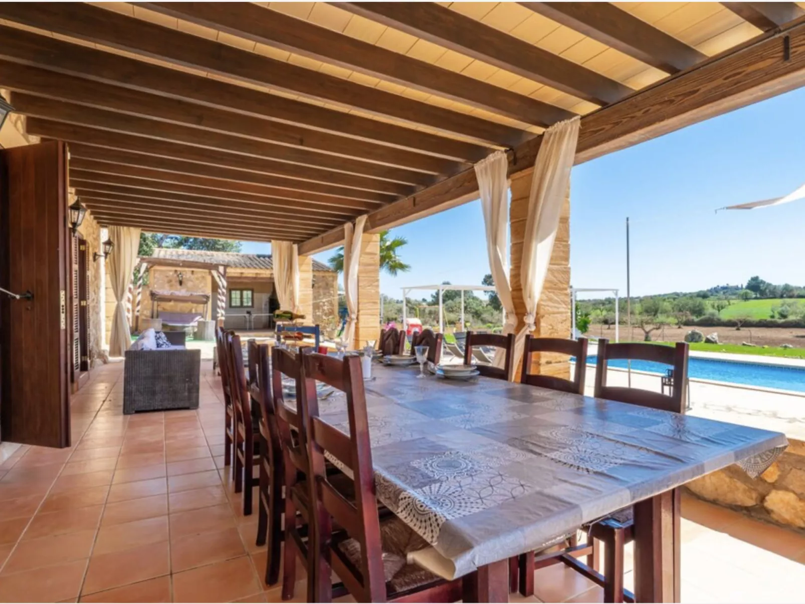 VILLA LORENZO MANACOR by PriorityVillas - Dedans