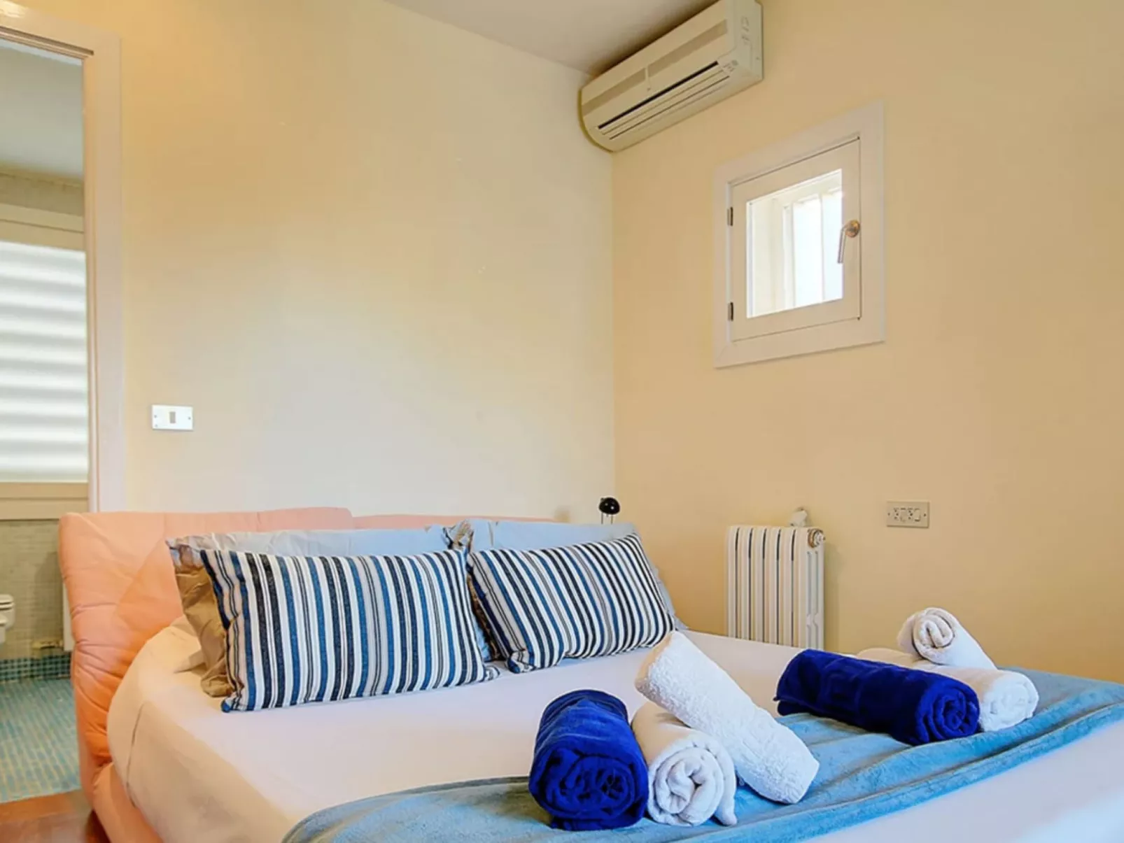 VILLA BONANOVA STYLE - Drinnen