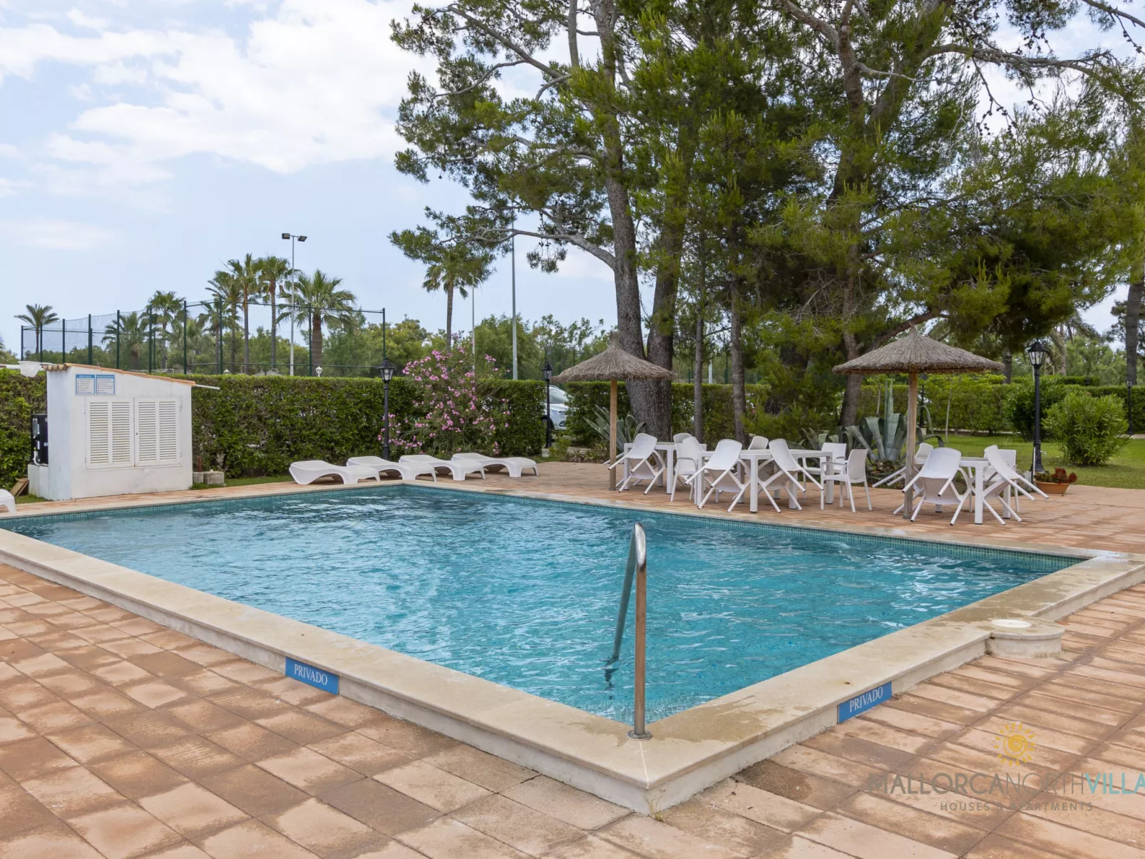 Club del Sol 8: Acogedor Apartamento con Piscina - Dehors