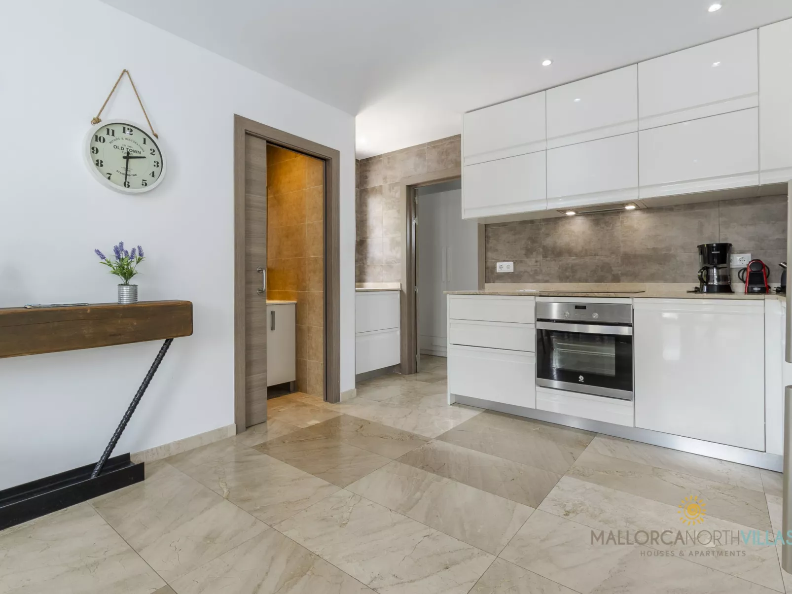 Villa Iola: Moderna Casa en Platja de Muro - Dedans