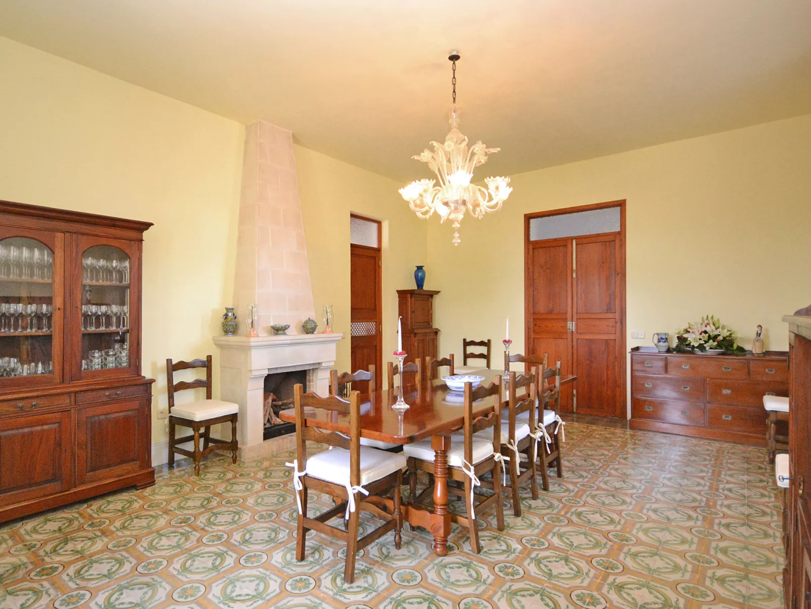 Son Granada - Drinnen