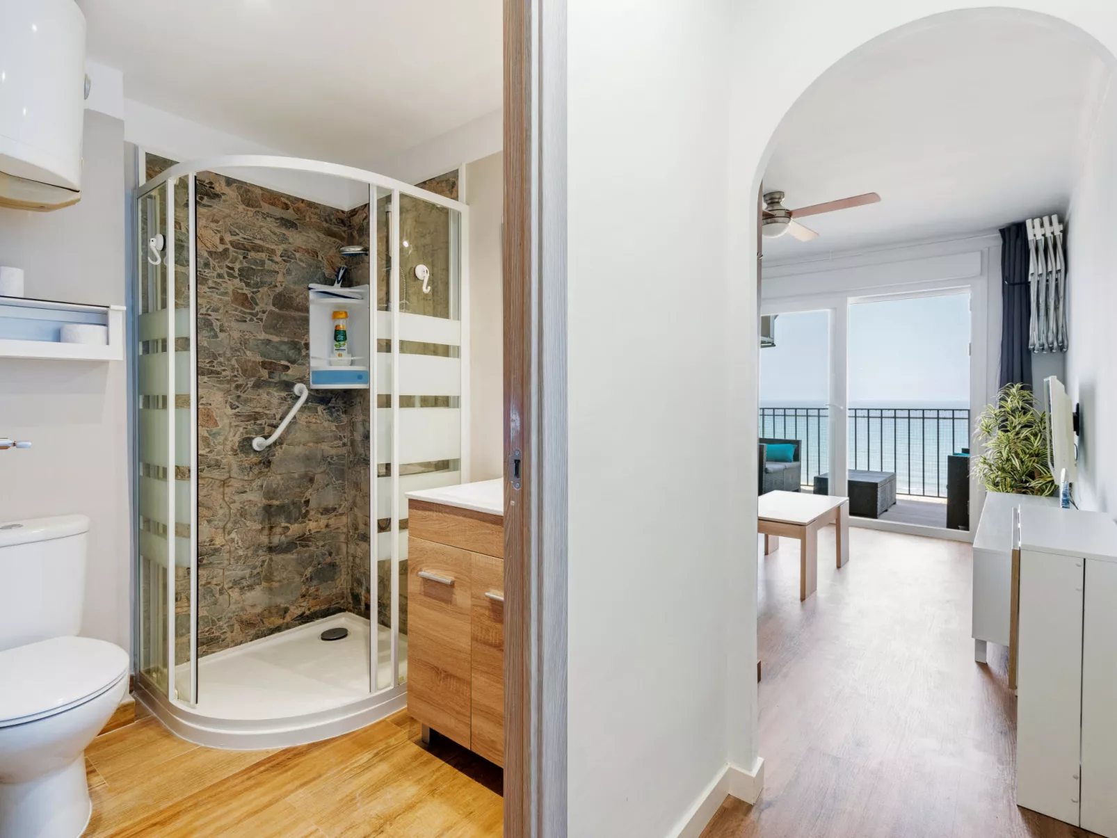 WELCS APARTAMENTO 085 EMP Frente al Mar - Inside