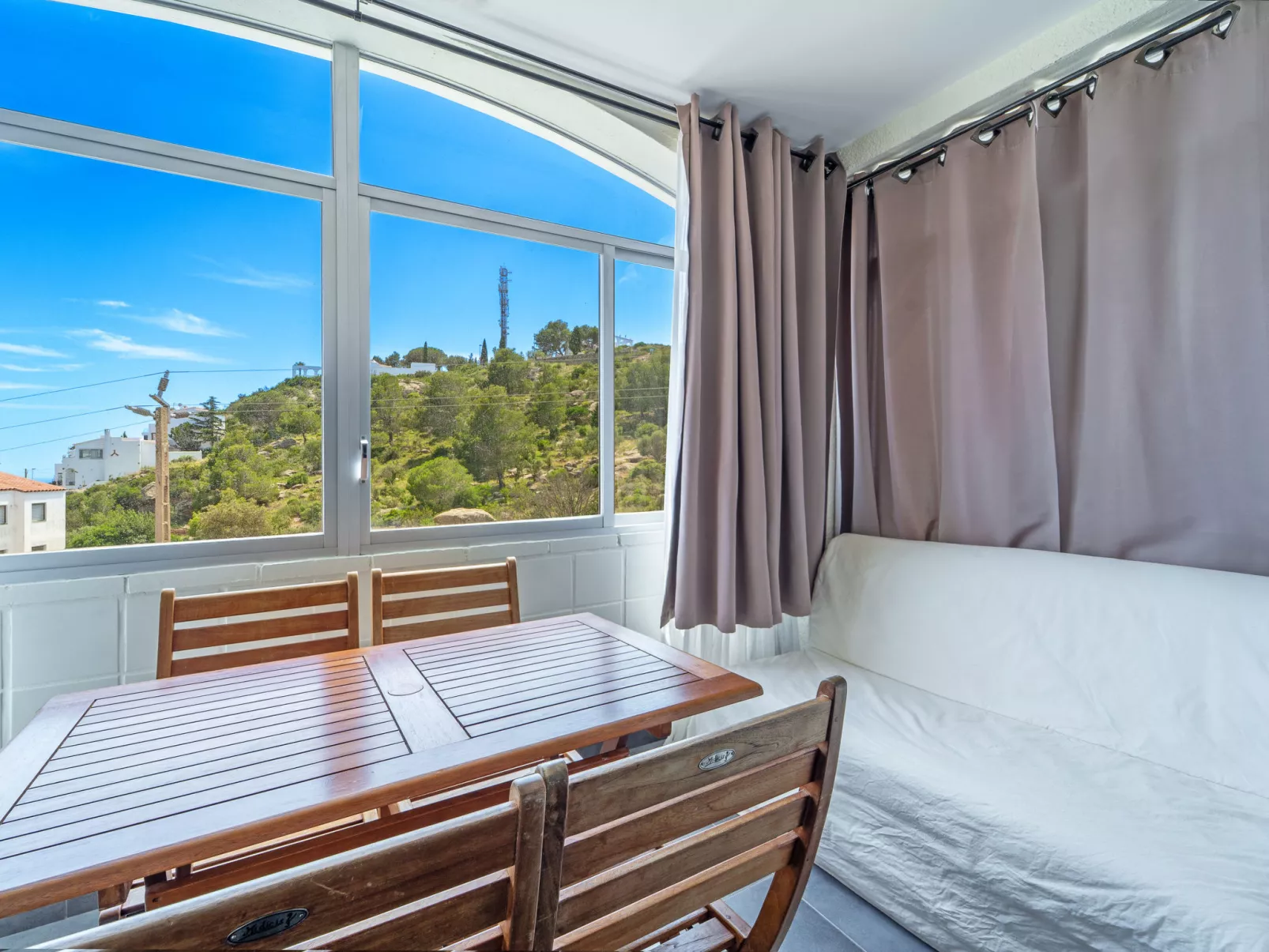 WELCS ESTUDIO 171 EMP con piscina comunitaria - Drinnen