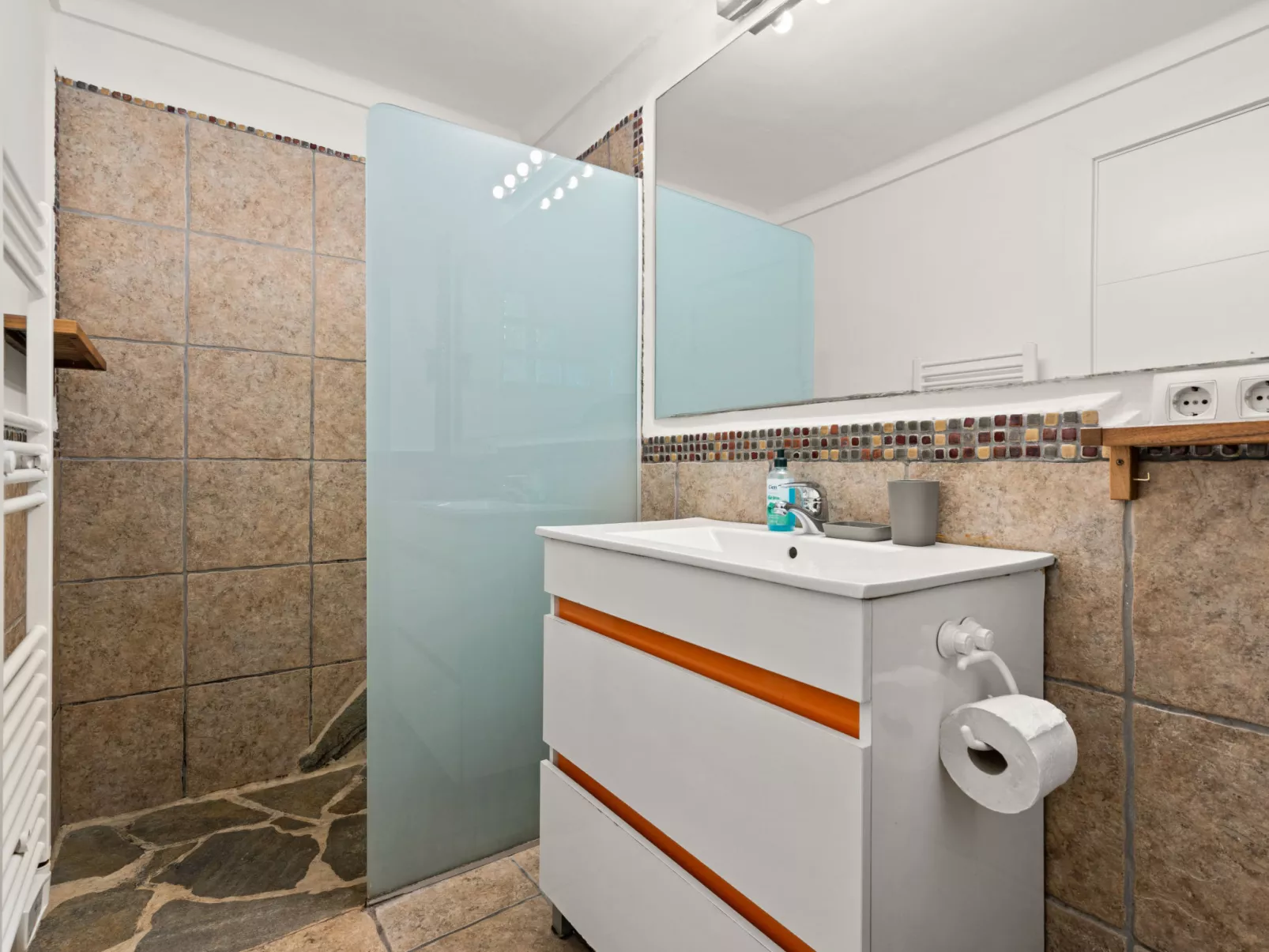 WELCS APARTAMENTO 218 EMP frente al Mar - Inside