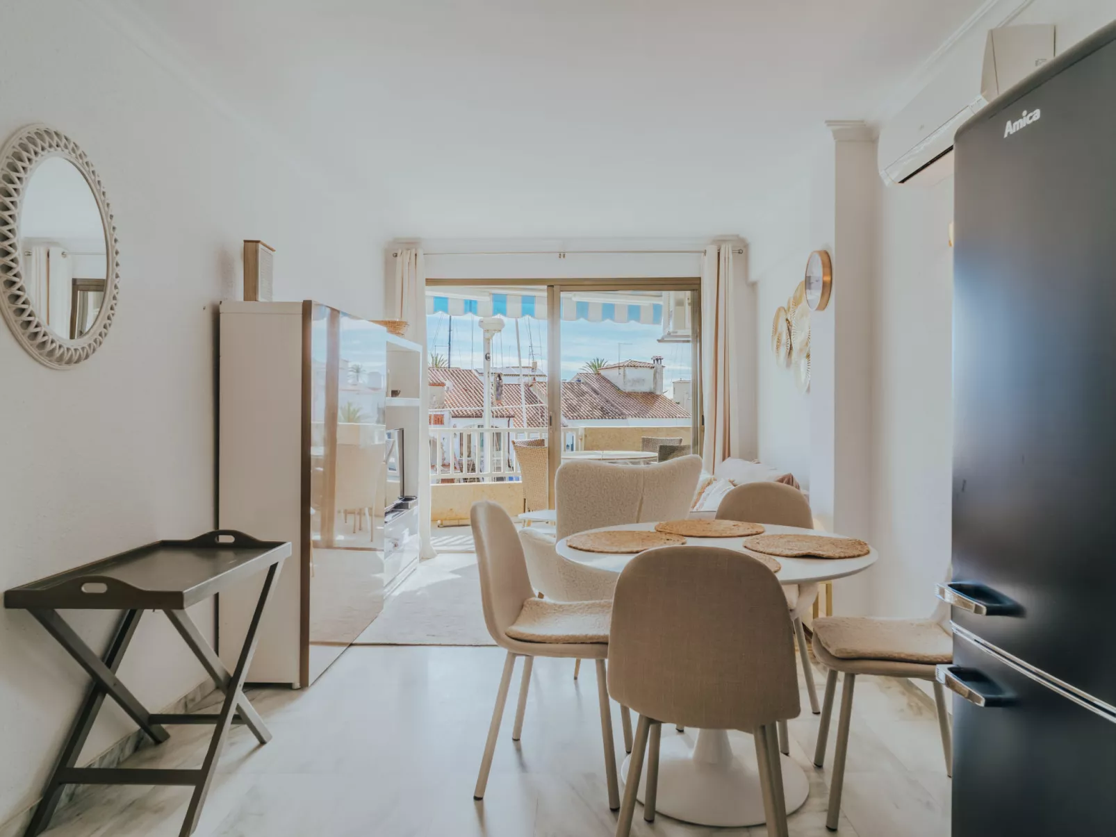 WELCS APARTAMENTO 208 EMP cerca de la playa - Dedans