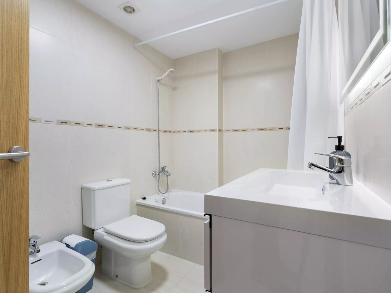 WELCS APARTAMENTO 116 EMP cerca del Mar - Dedans
