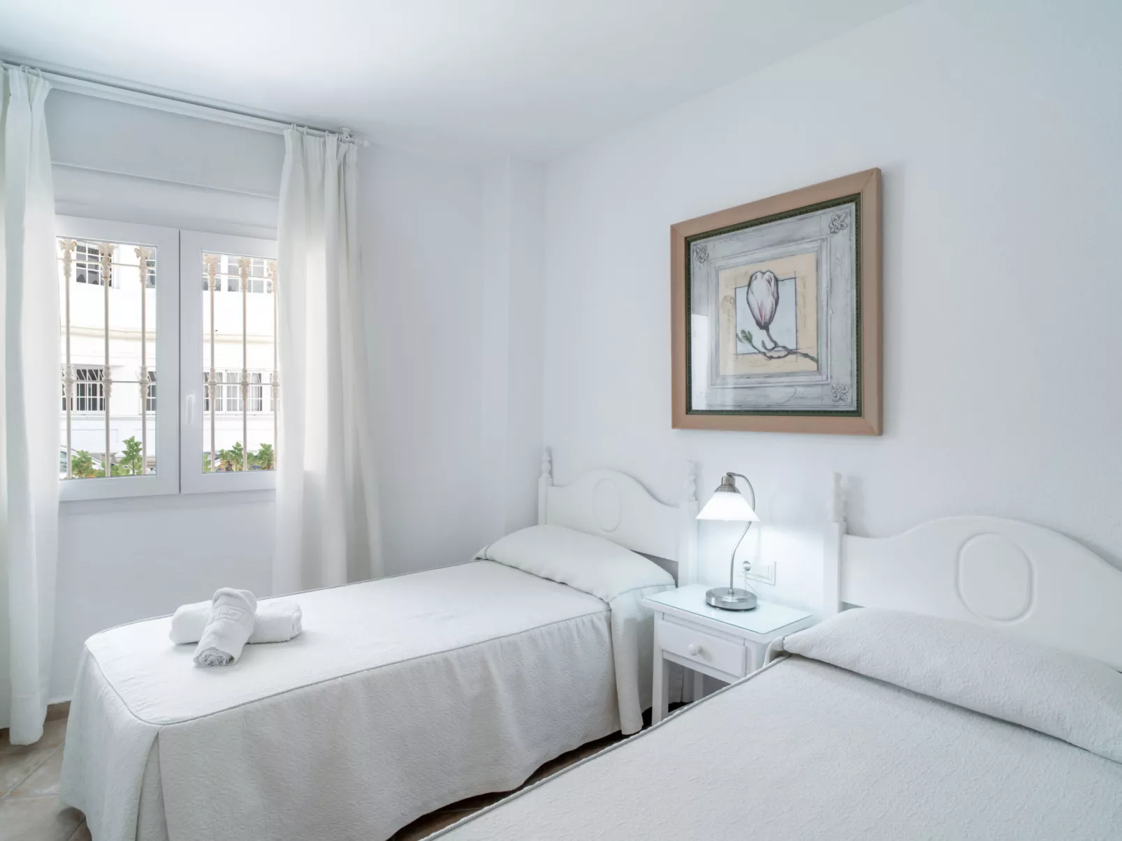 Stella Maris Beachfront B by Casasol - Dedans