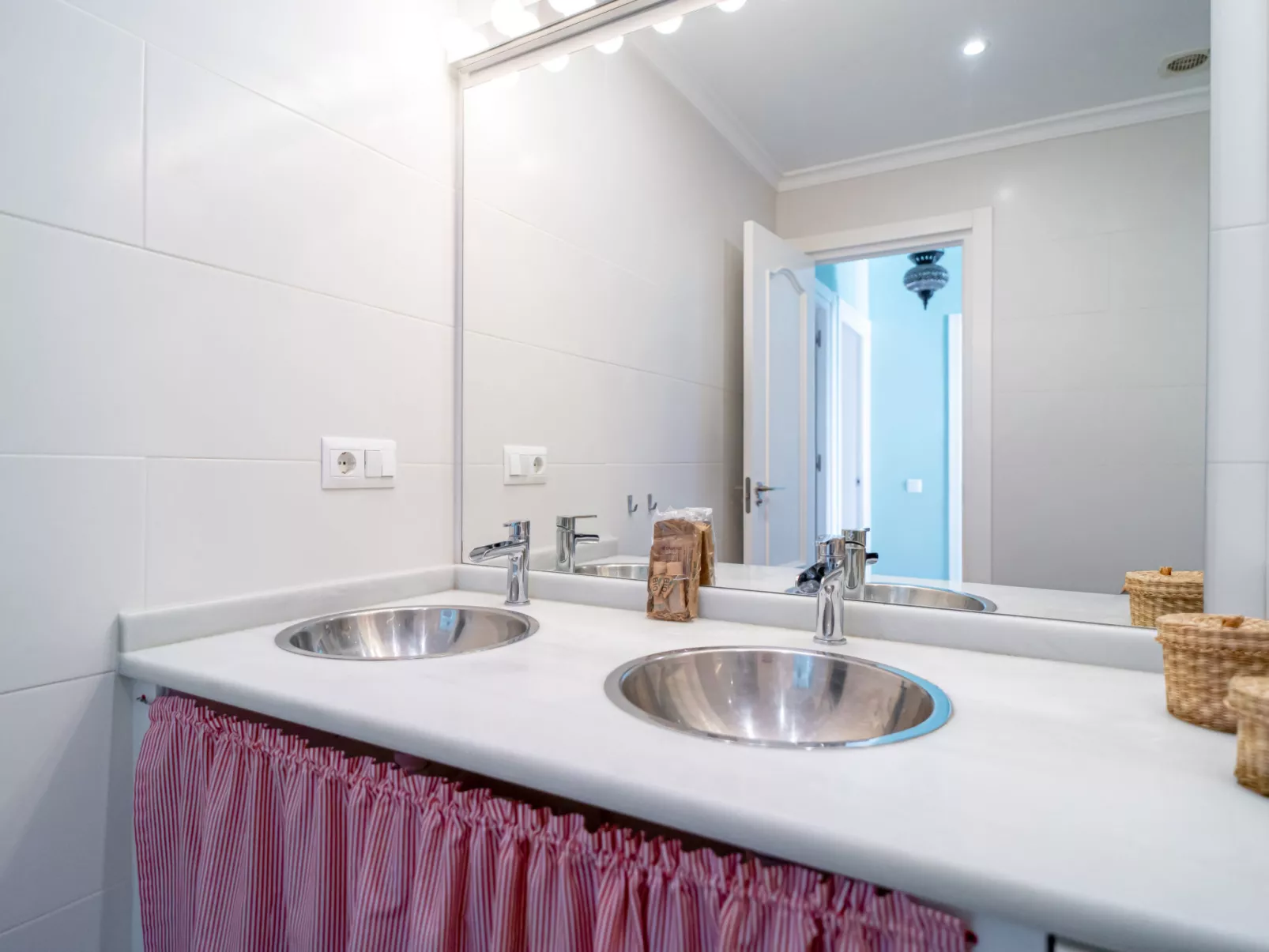 Carabeo 20 Apartment by Casasol - Inside