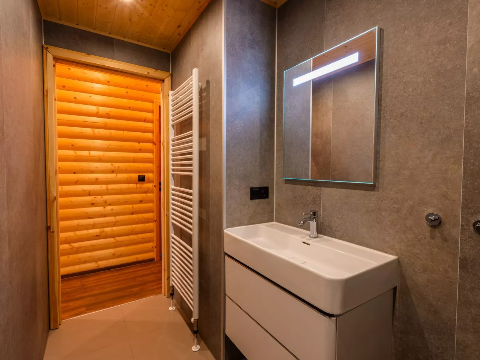 Vakantiepark De Wiltzangh - Esborg Lodge Hottub 6 - Inside